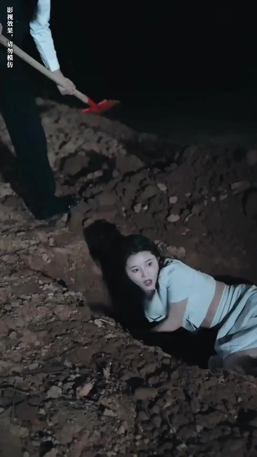 Episode 27 of Mommy, Don't Think About Escaping