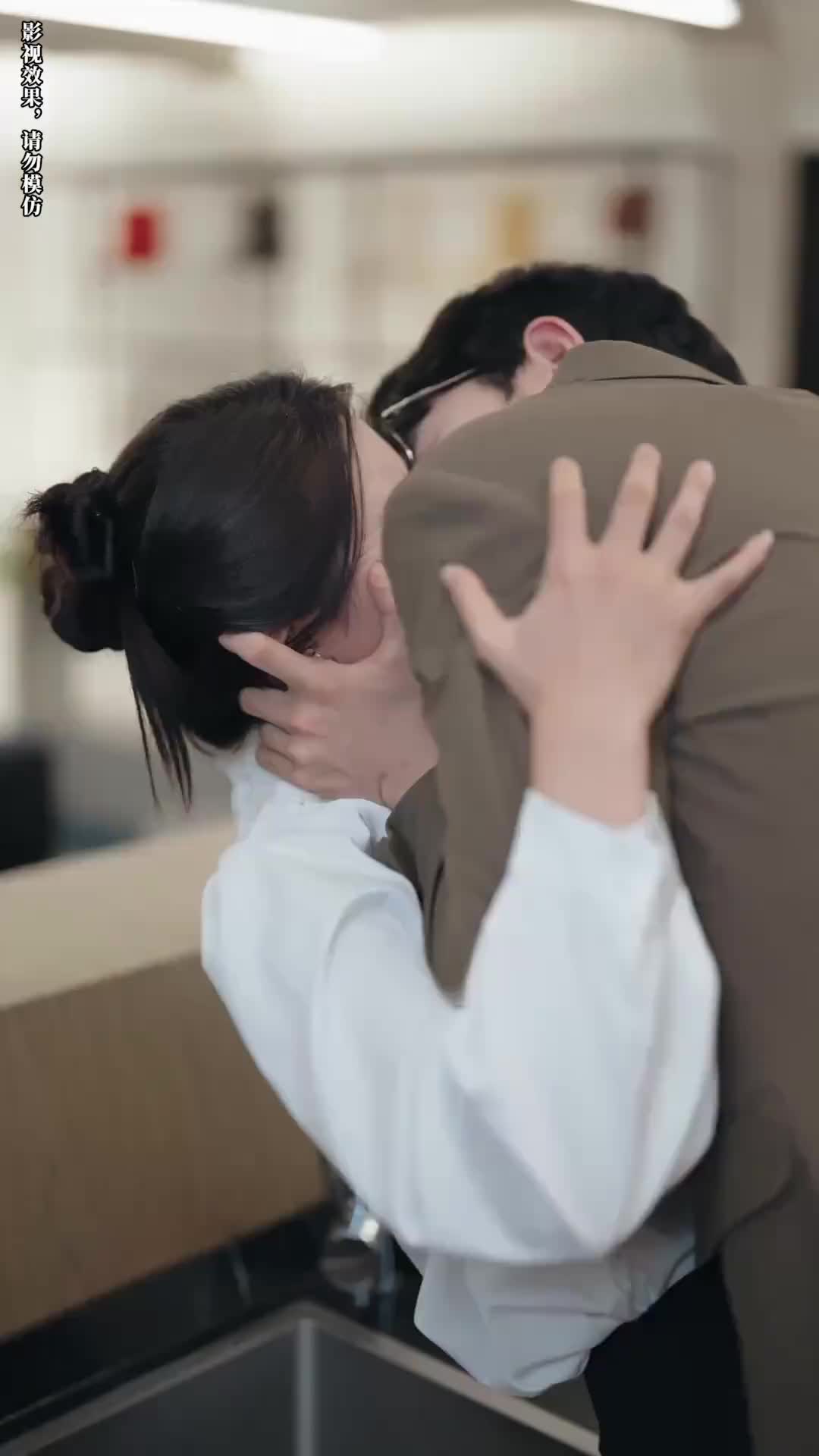 Episode 34 of Mommy, Don't Think About Escaping