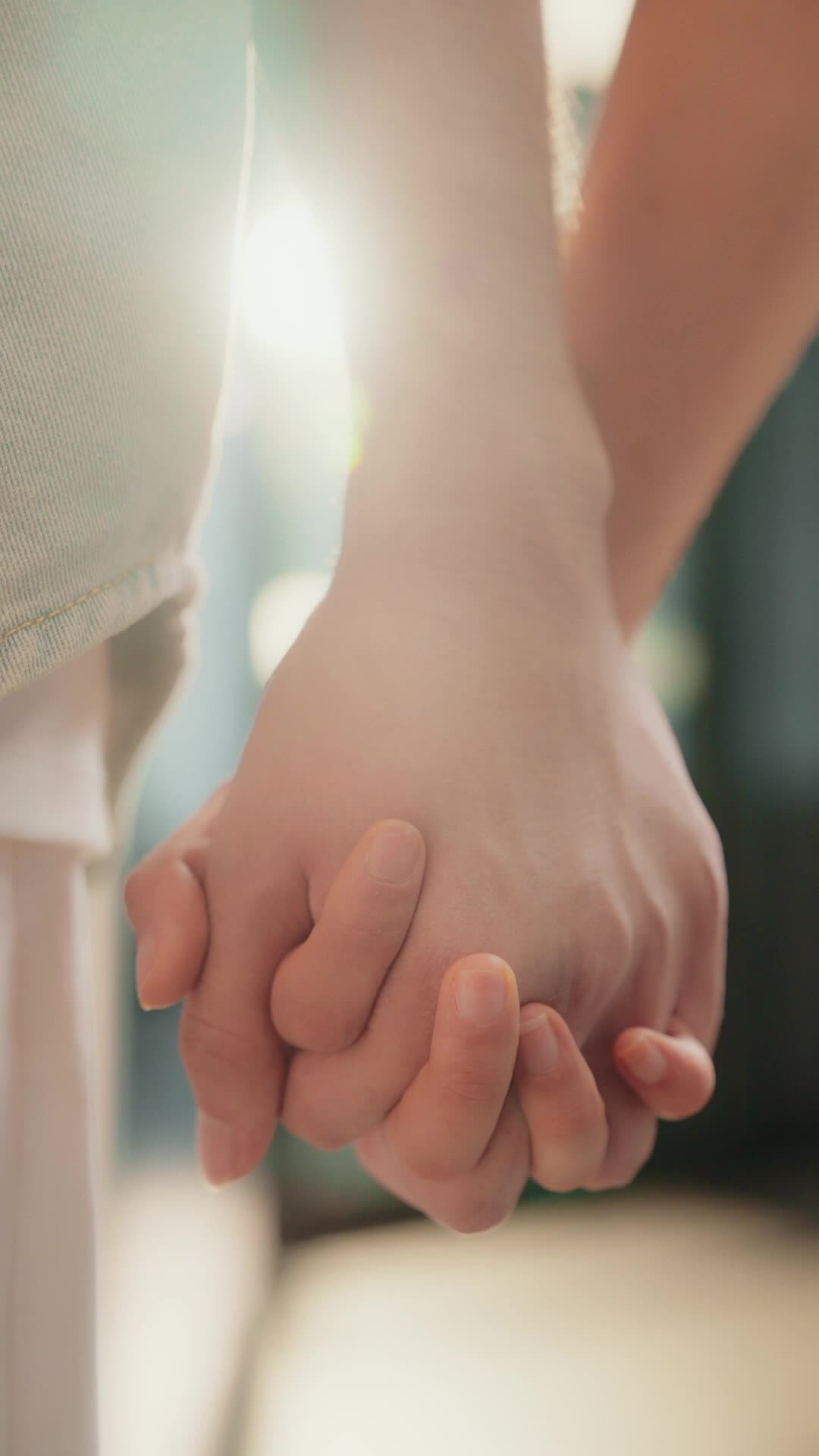 Episode 1 of Mr. & Mrs. Smith: Pretending to Be CEO‘s Penniless Lover