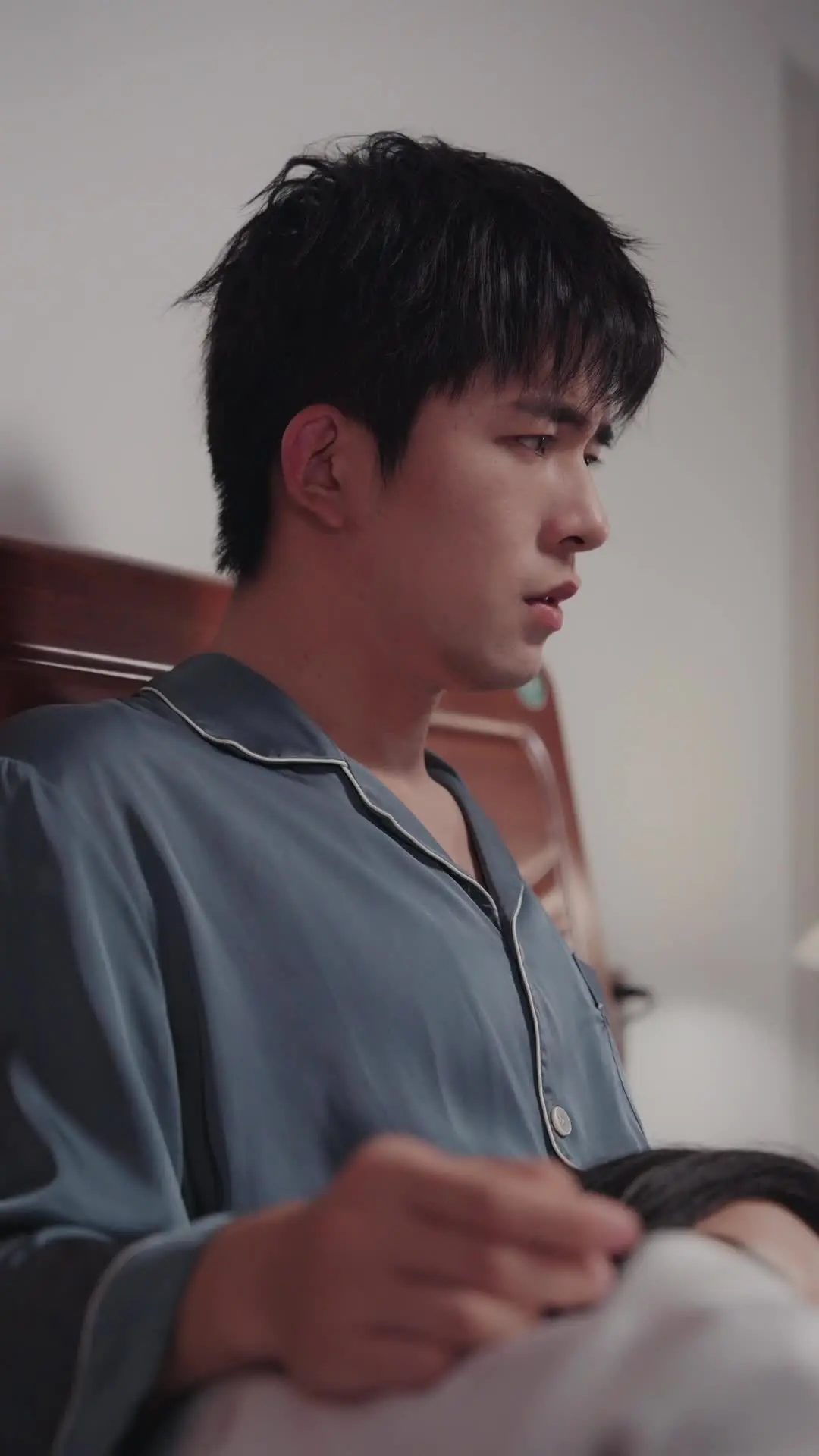 Episode 28 of Mr. & Mrs. Smith: Pretending to Be CEO‘s Penniless Lover