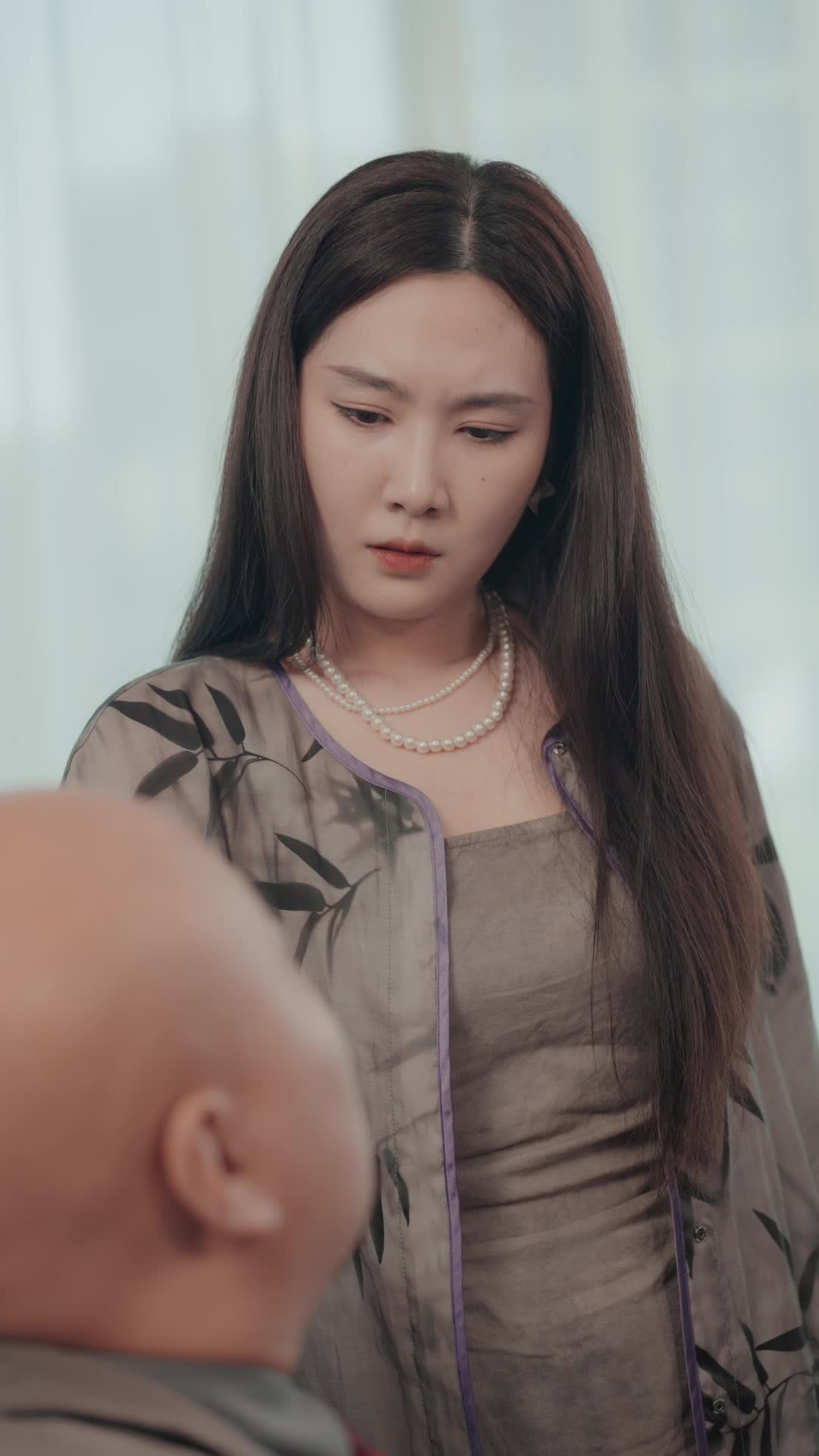 Episode 31 of Mr. & Mrs. Smith: Pretending to Be CEO‘s Penniless Lover