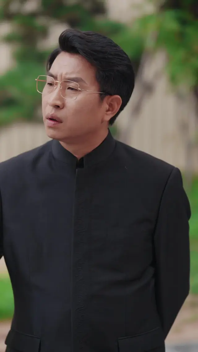 Episode 41 of Mr. & Mrs. Smith: Pretending to Be CEO‘s Penniless Lover