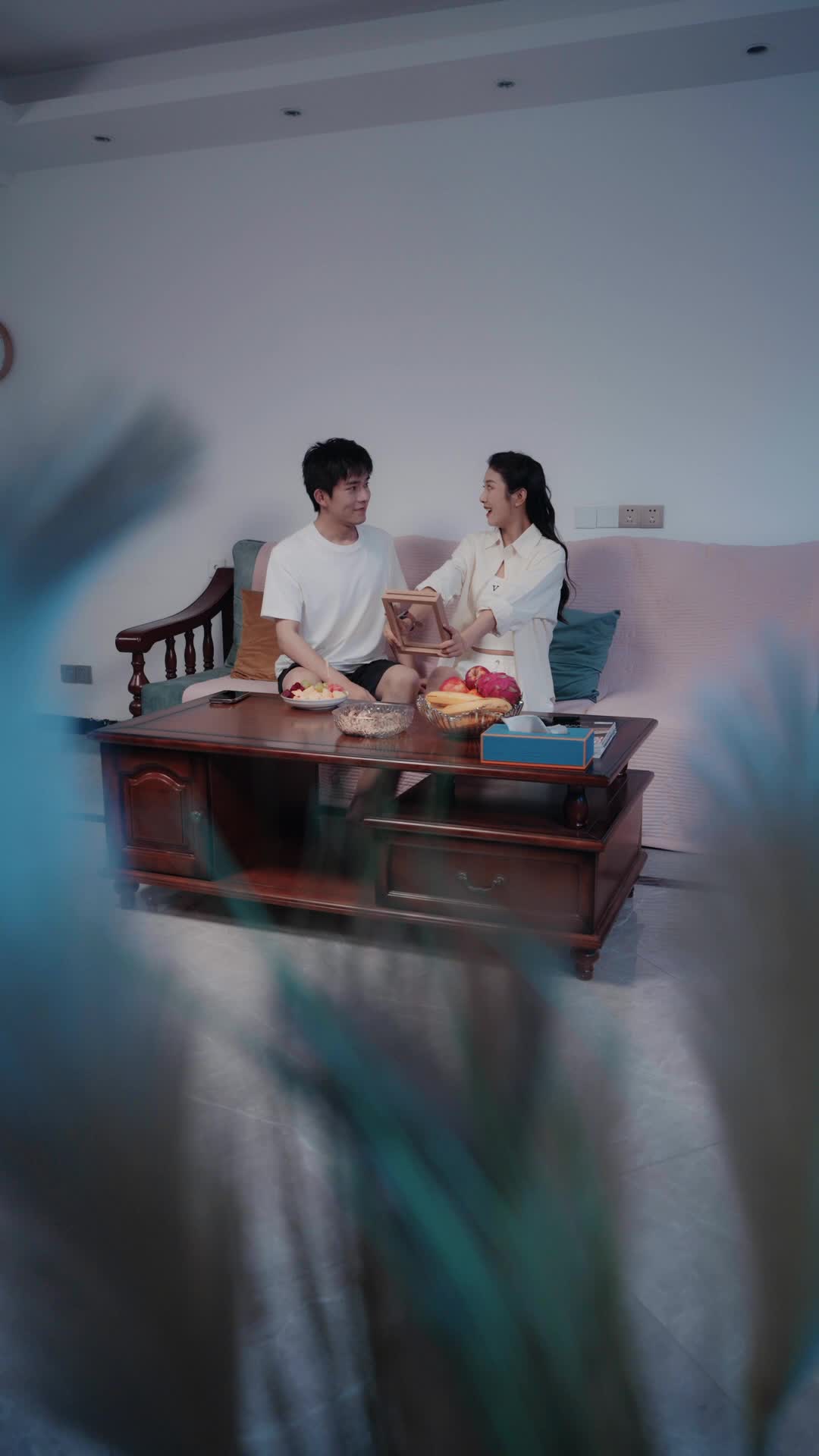 Episode 43 of Mr. & Mrs. Smith: Pretending to Be CEO‘s Penniless Lover