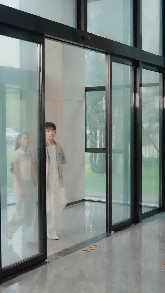 Episode 49 of Mr. & Mrs. Smith: Pretending to Be CEO‘s Penniless Lover