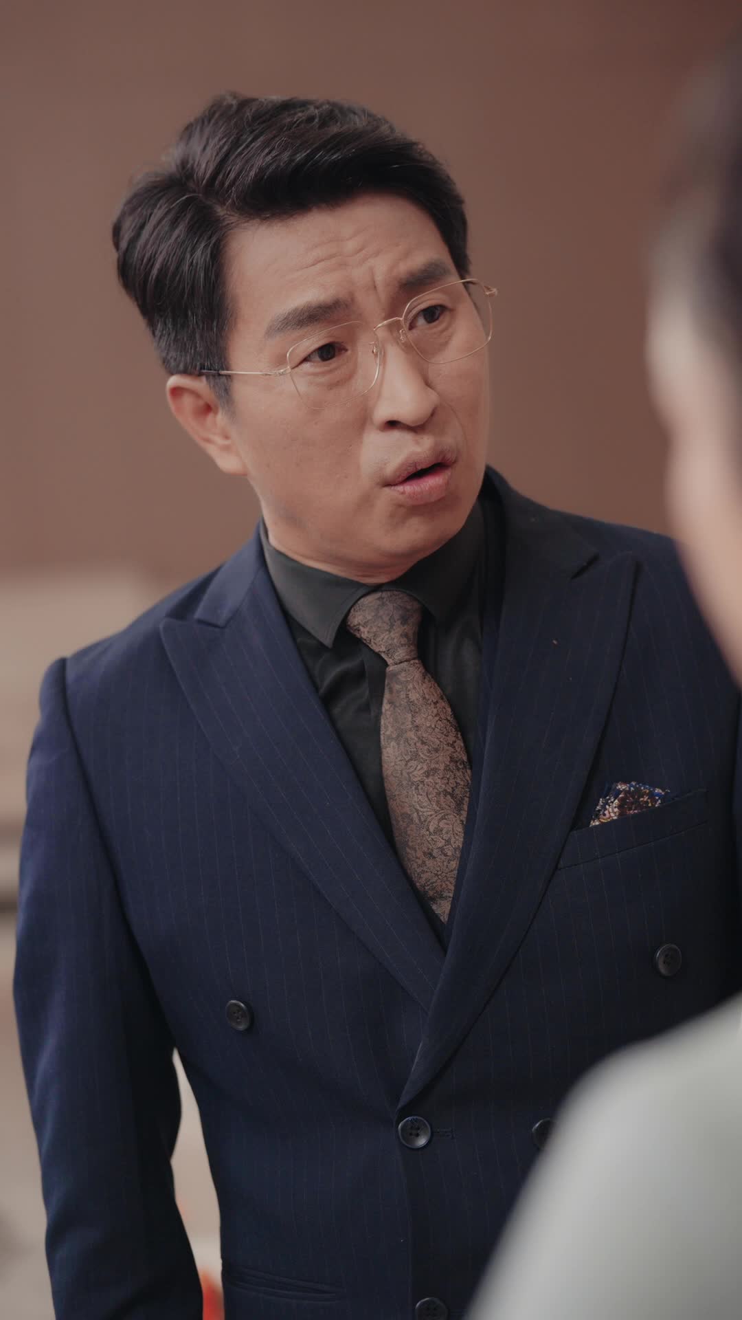 Episode 57 of Mr. & Mrs. Smith: Pretending to Be CEO‘s Penniless Lover