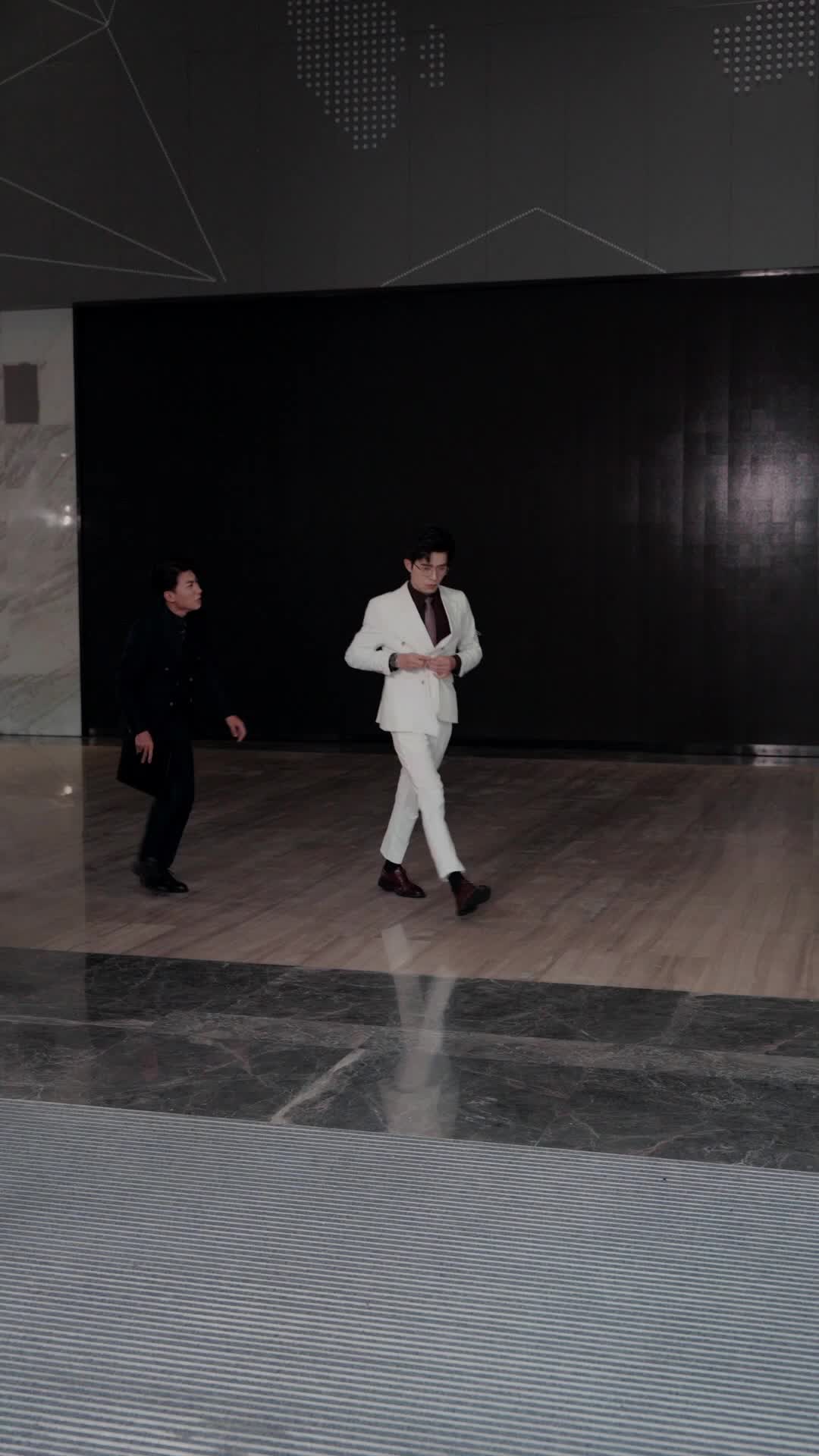 Episode 7 of Mr. & Mrs. Smith: Pretending to Be CEO‘s Penniless Lover