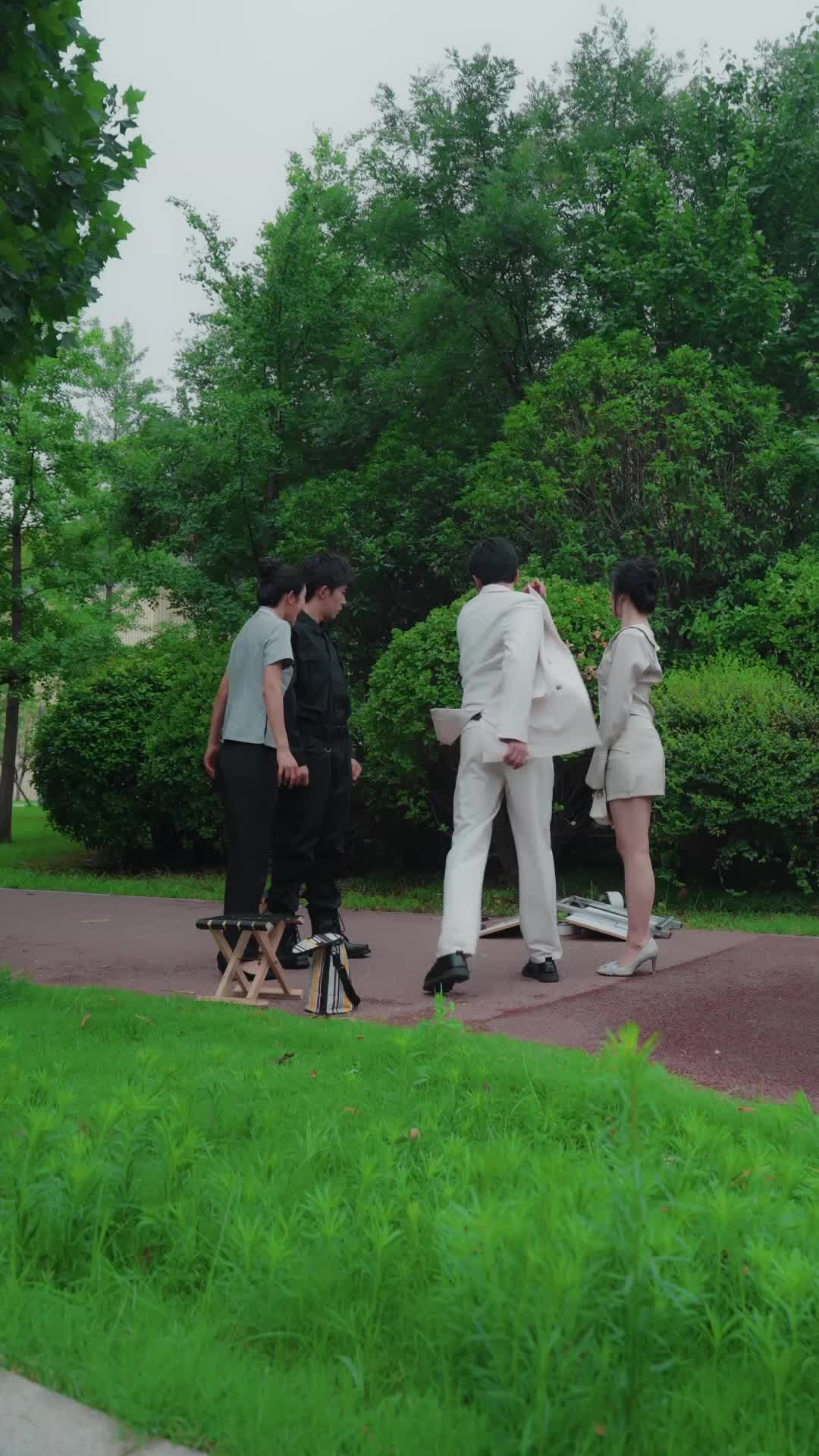 Episode 8 of Mr. & Mrs. Smith: Pretending to Be CEO‘s Penniless Lover