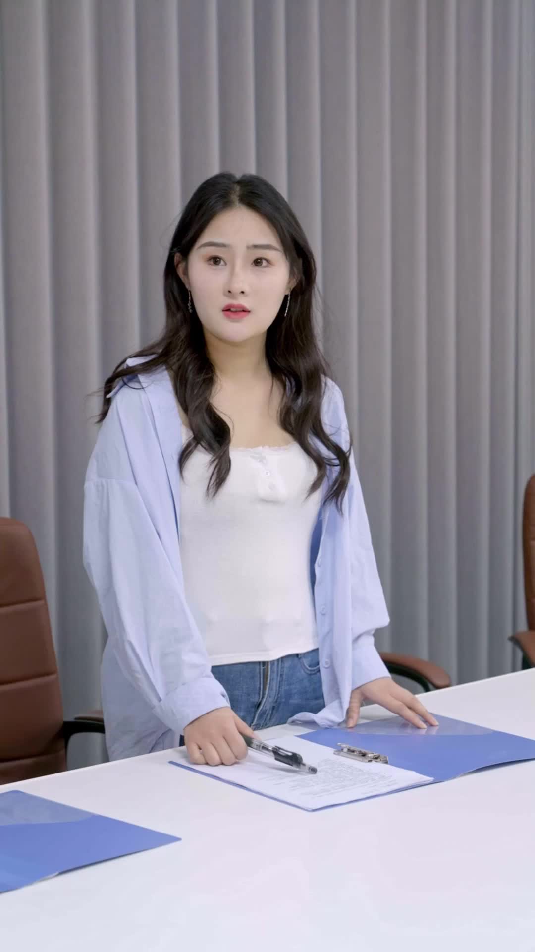 Episode 21 of Ms. CEO's Miracle Healer Boyfriend