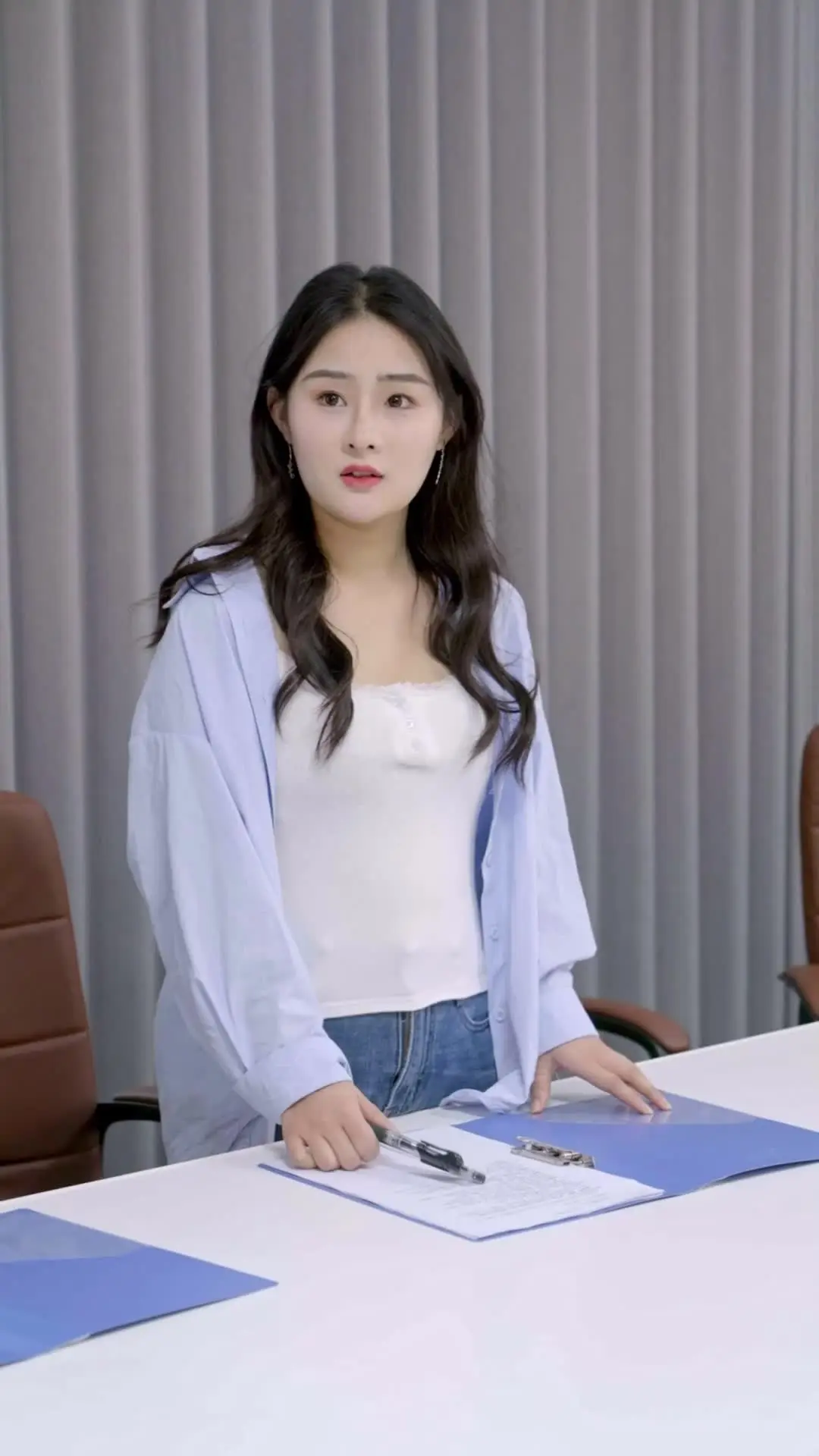 Episode 21 of Ms. CEO's Miracle Healer Boyfriend