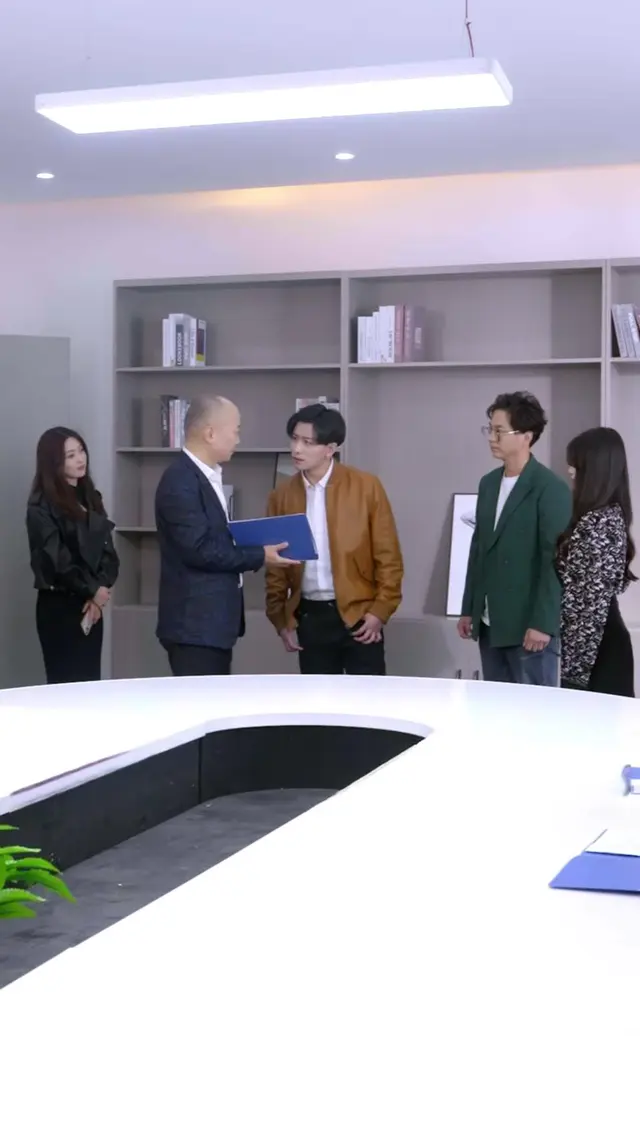 Episode 22 of Ms. CEO's Miracle Healer Boyfriend