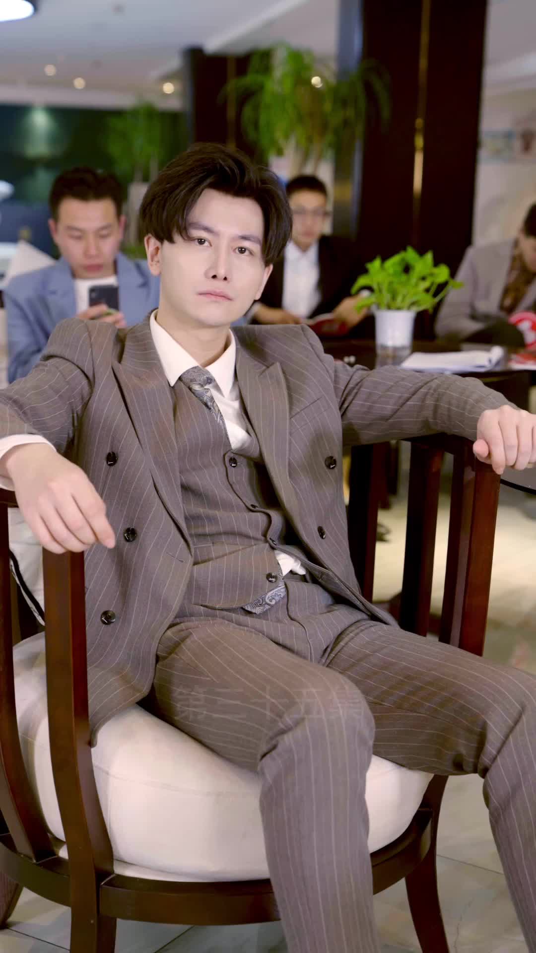 Episode 35 of Ms. CEO's Miracle Healer Boyfriend