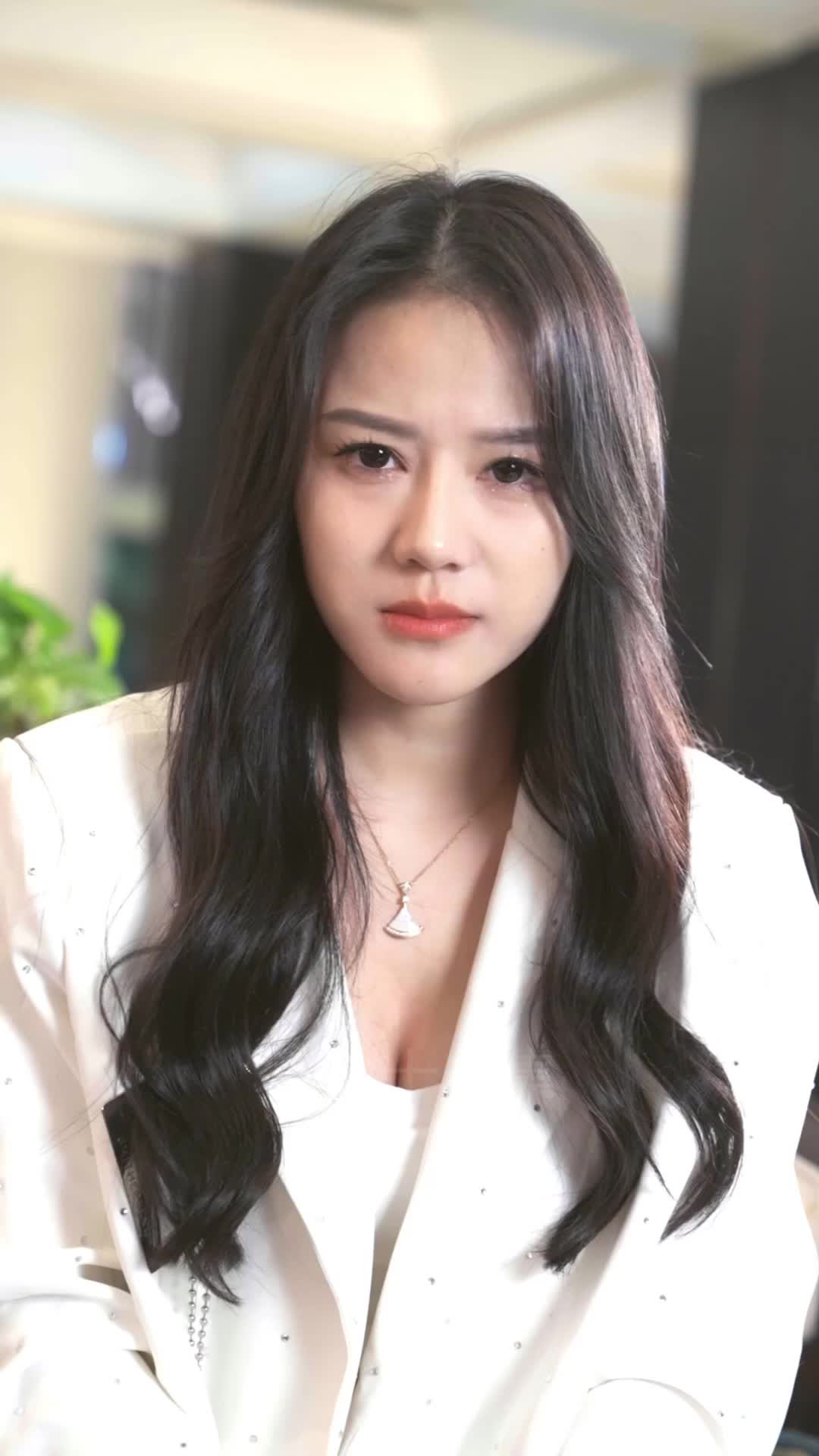 Episode 82 of Ms. CEO's Miracle Healer Boyfriend