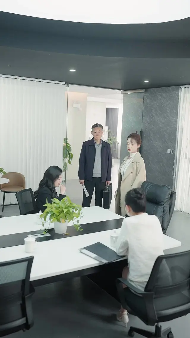 Episode 3 of My 60-Year-Old Apprentice Dad Is a Hidden Boss