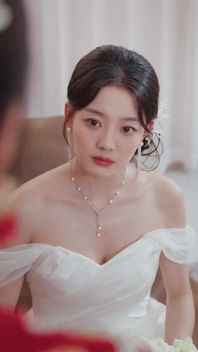 Episode 2 of My Backup Husband is a Tycoon