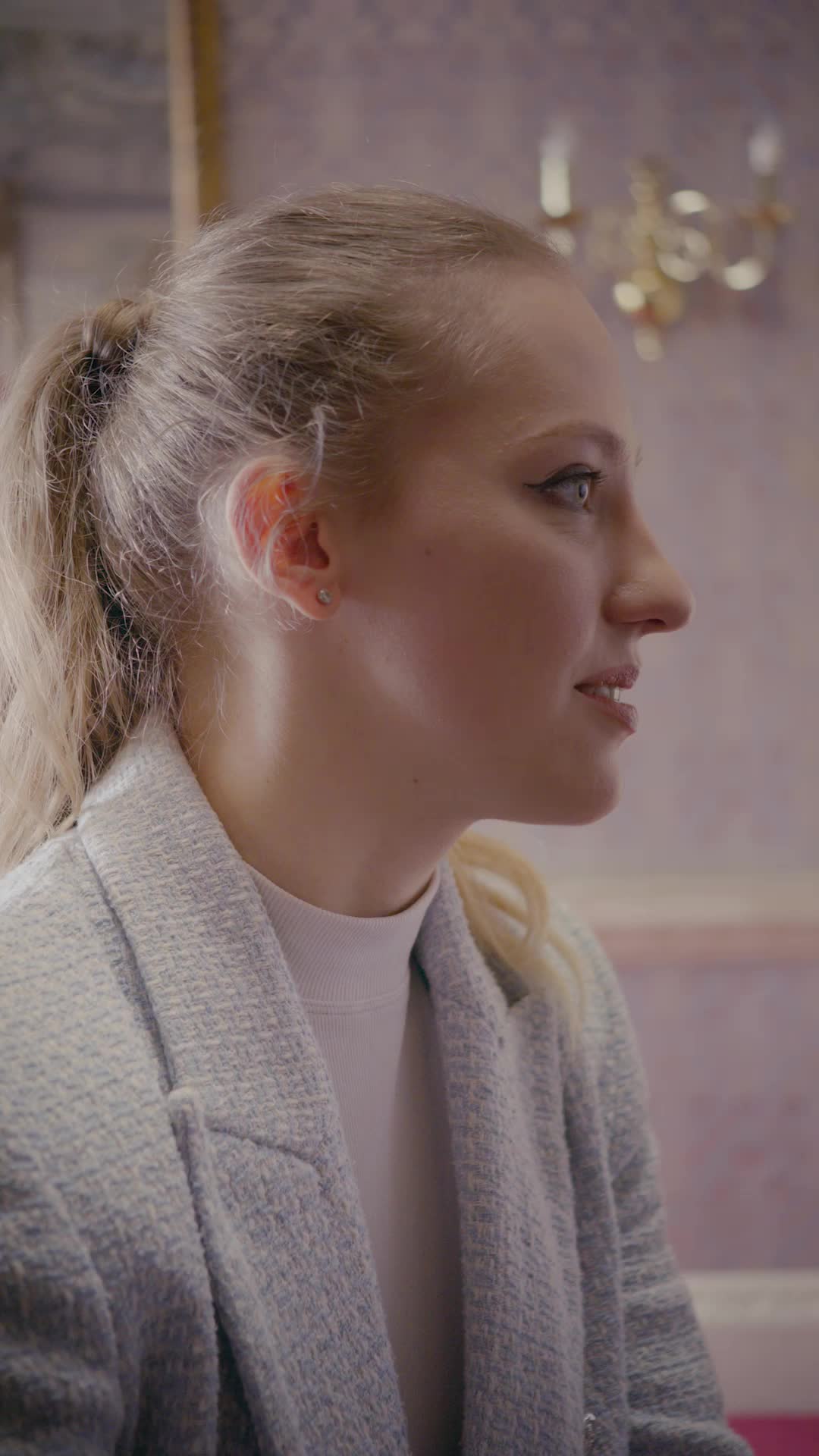 Episode 11 of My Billionaire Husband Left Me for Him？