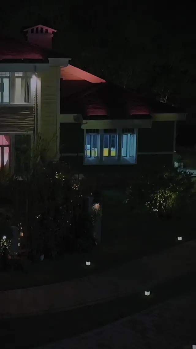 Episode 4 of My CEO Dad Chasing My Mom Back