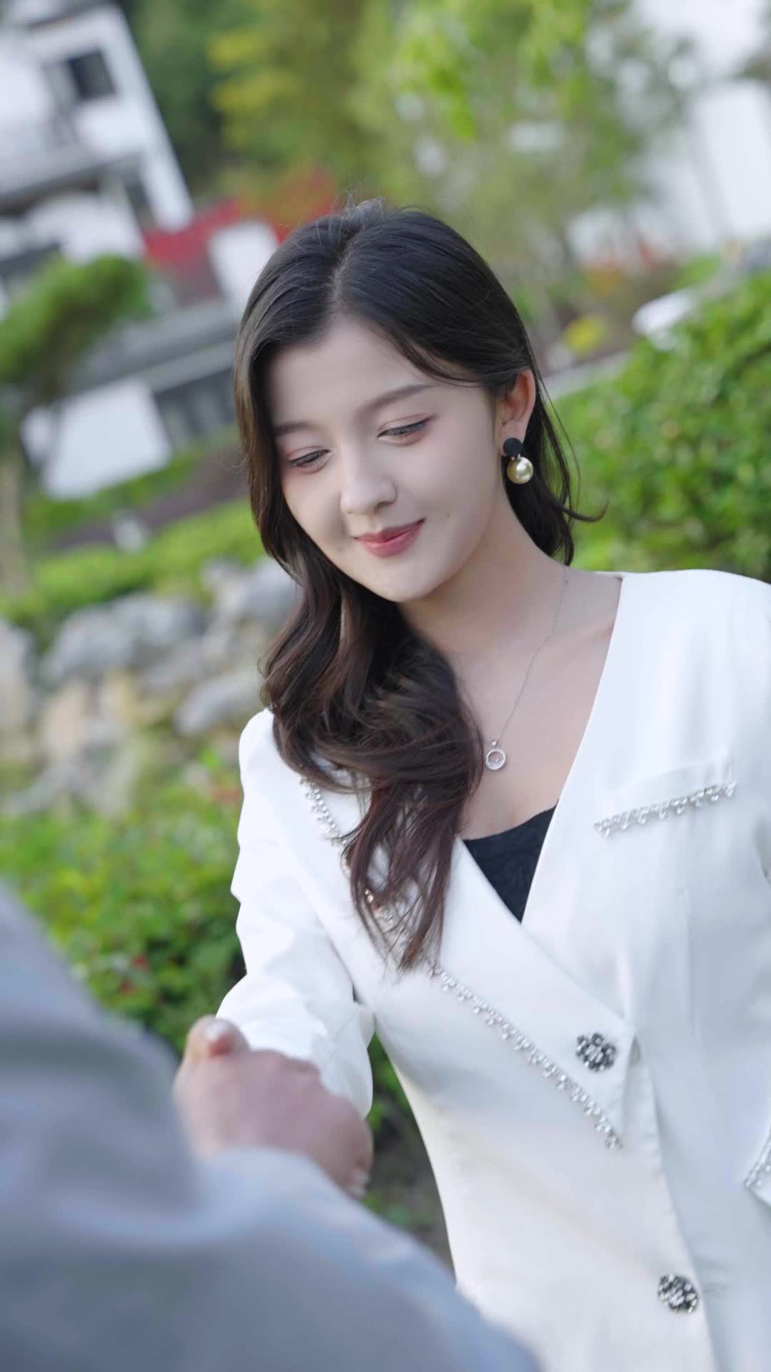 Episode 10 of My CEO Wife