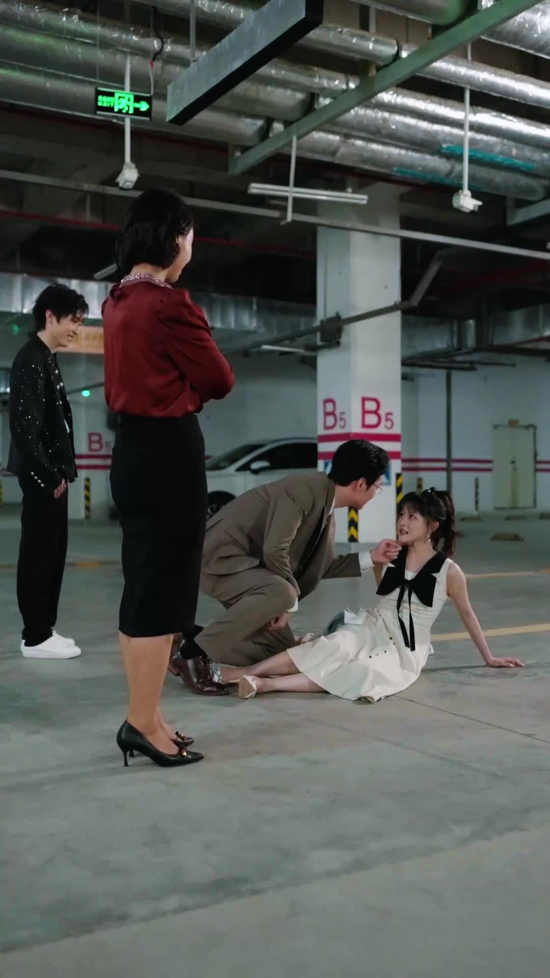 Episode 48 of My Daughter's Boyfriend Beat Me Up