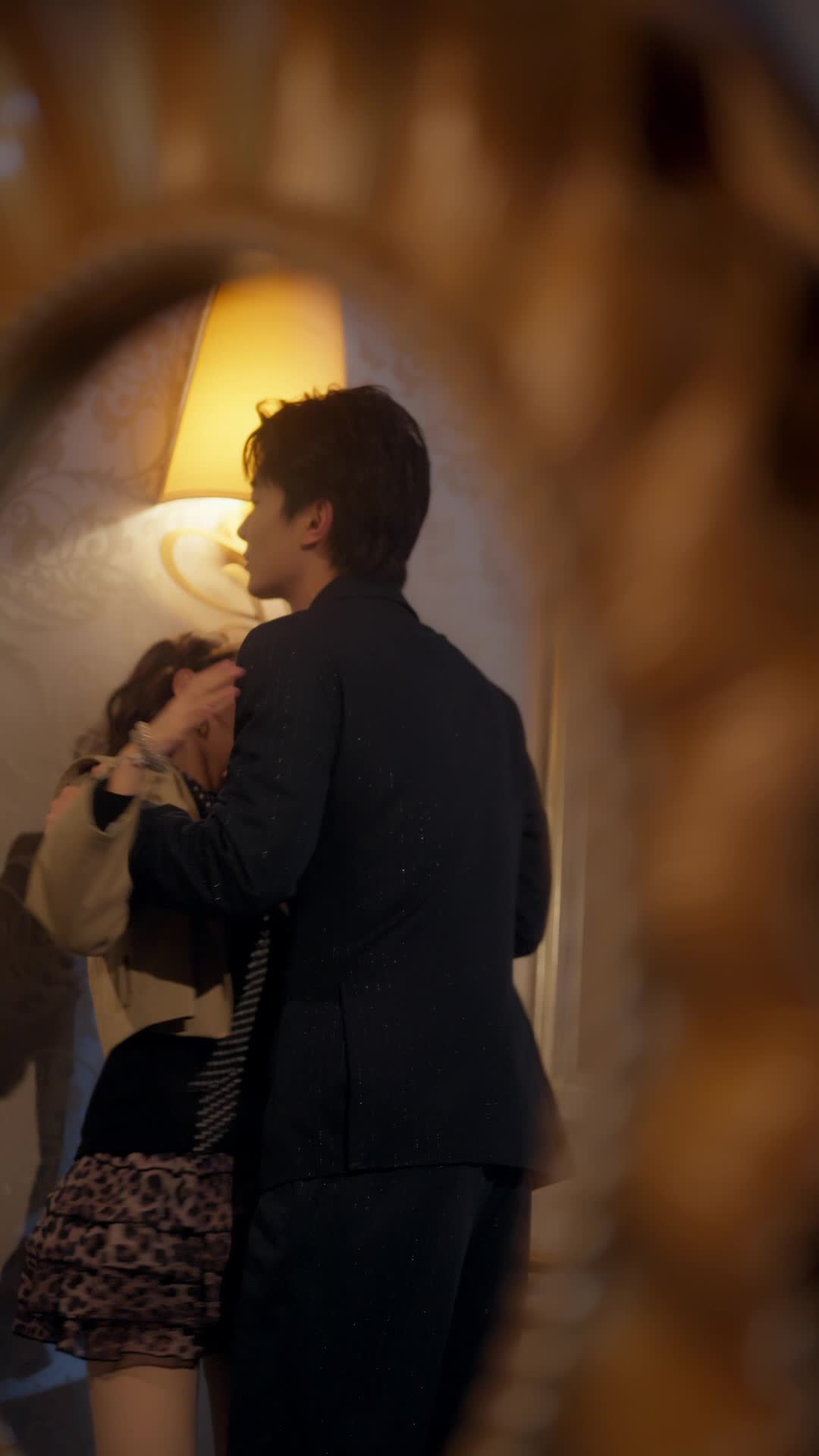 Episode 11 of My Dear Husband, Please Go Bankrupt