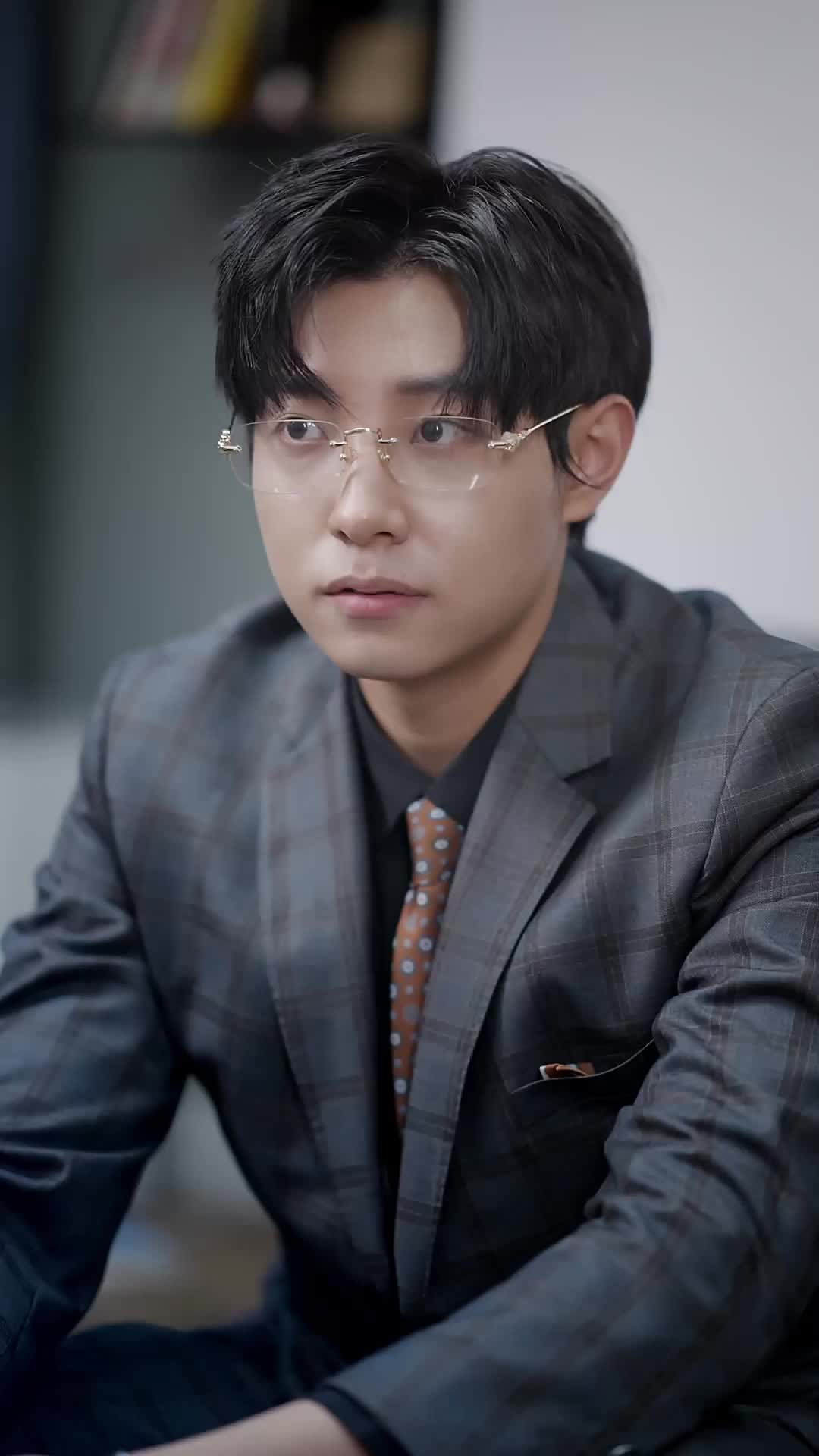 Episode 32 of My Down-and-Out Hubby Is a CEO