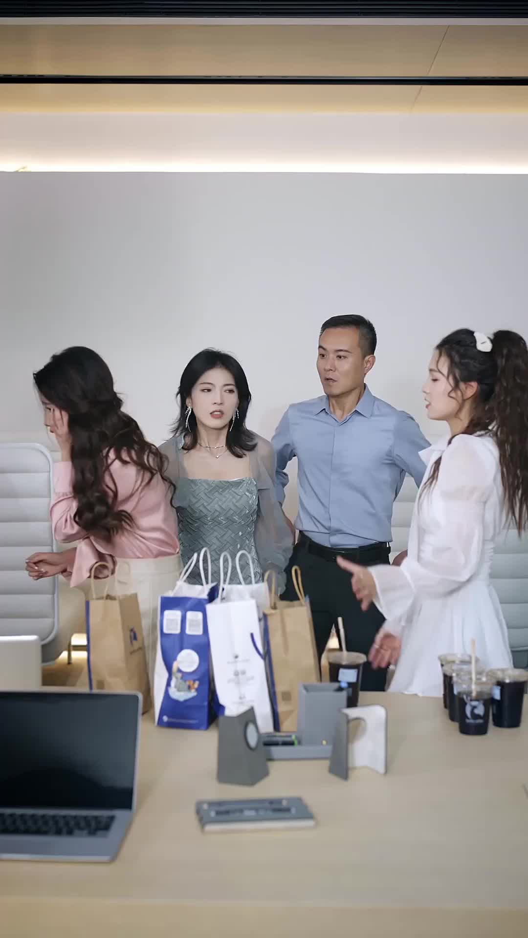 Episode 42 of My Down-and-Out Hubby Is a CEO