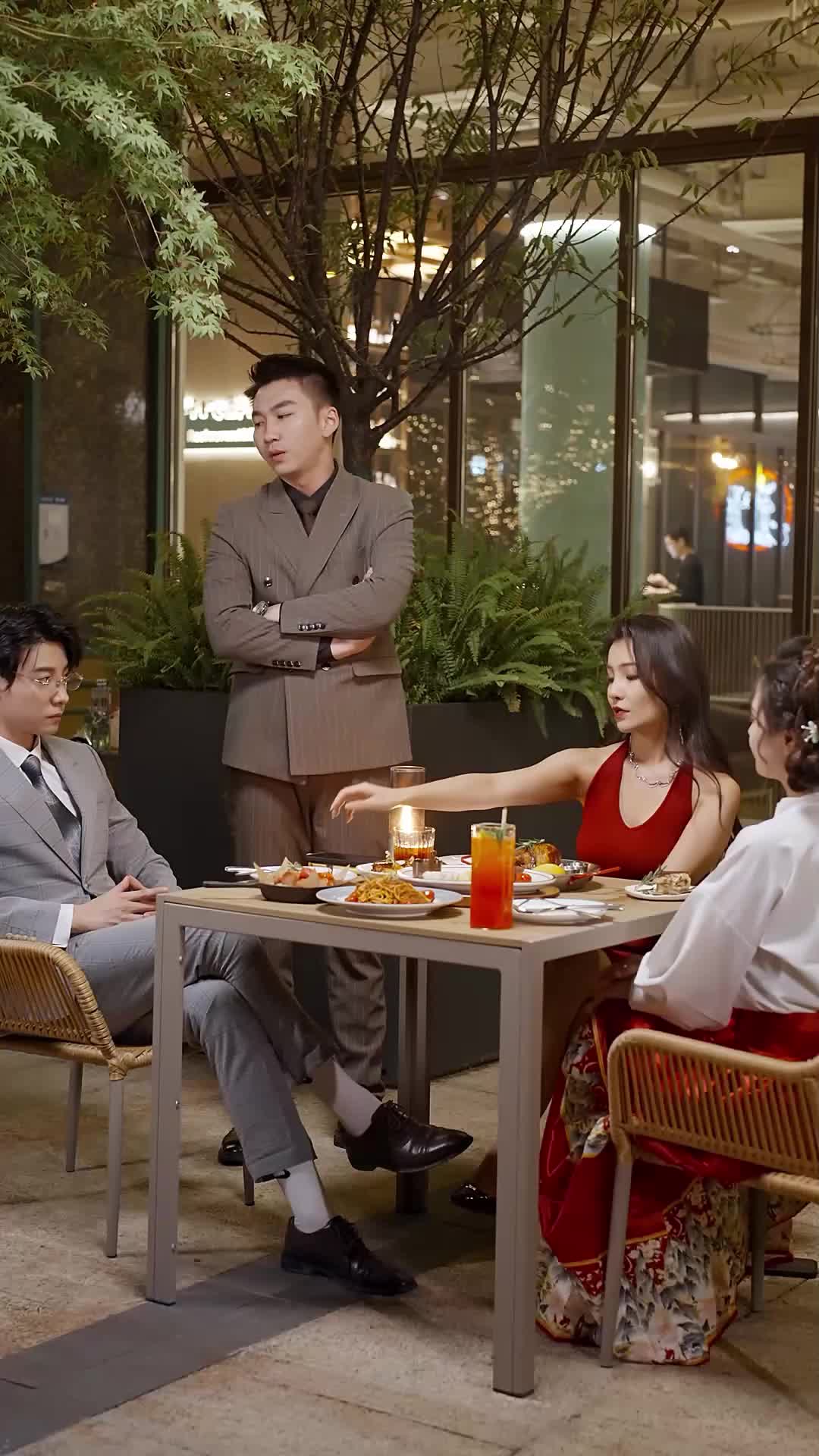 Episode 77 of My Down-and-Out Hubby Is a CEO