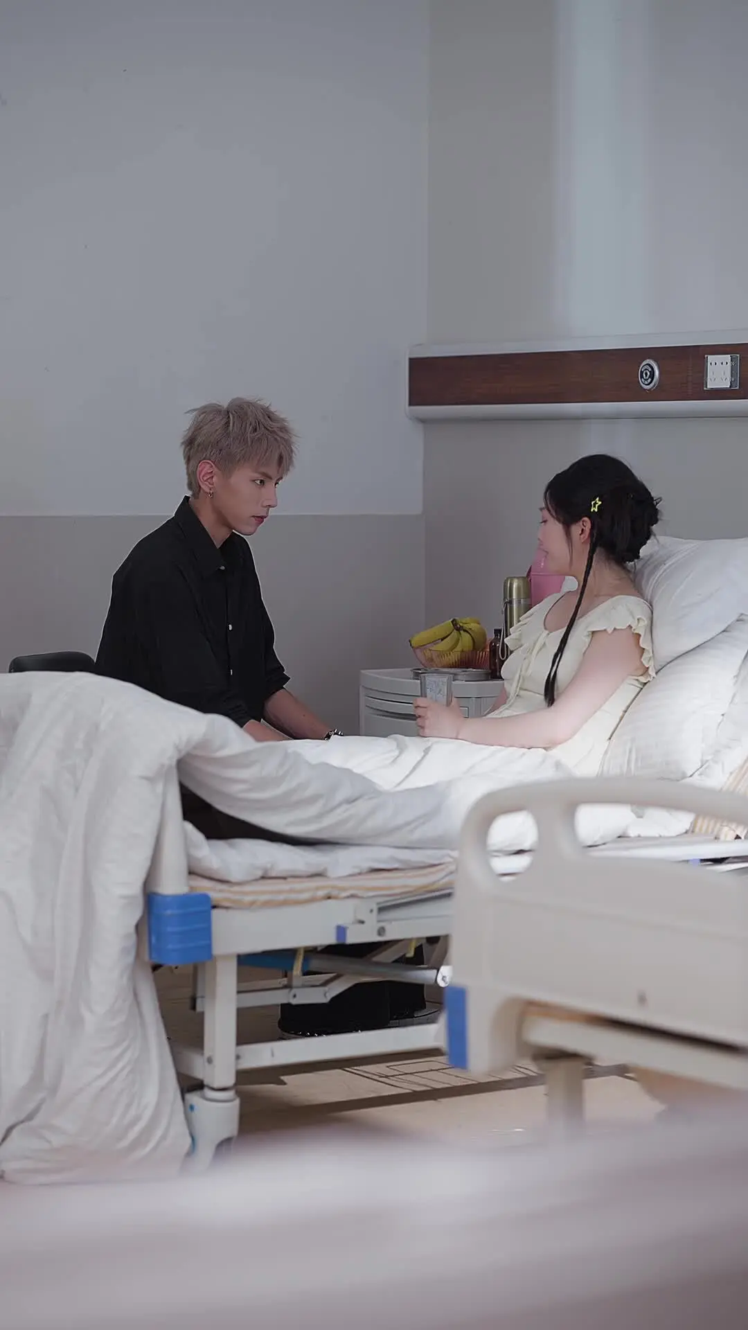 Episode 64 of My Firefighter Husband Was Once a White-Haired Punk