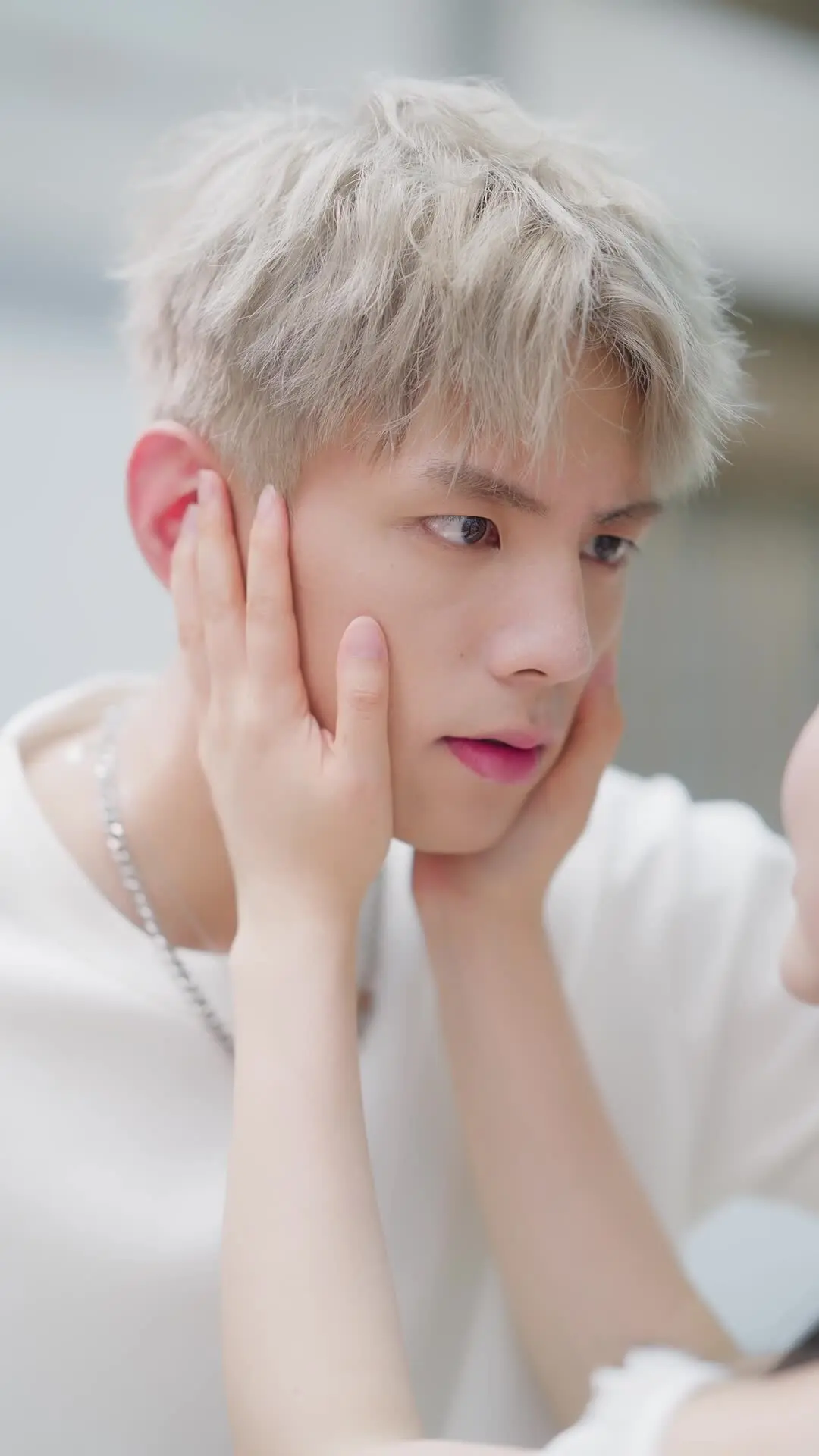 Episode 9 of My Firefighter Husband Was Once a White-Haired Punk