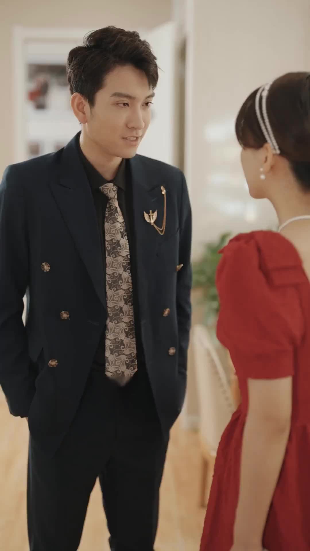 Episode 100 of My Flash Marriage Husband Is A CEO
