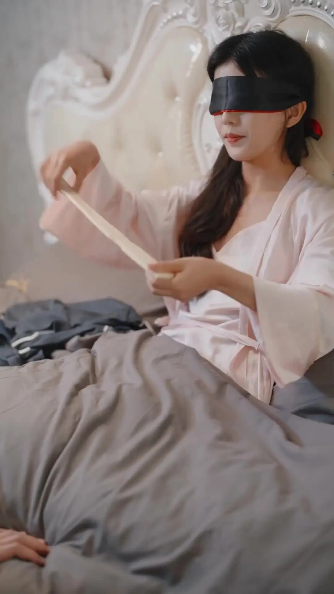 Episode 18 of My Flash Marriage Husband Is A CEO