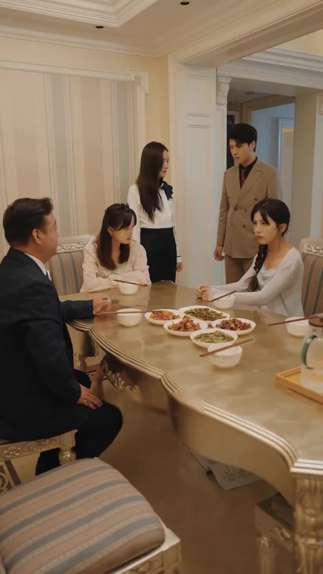 Episode 39 of My Flash Marriage Husband Is A CEO