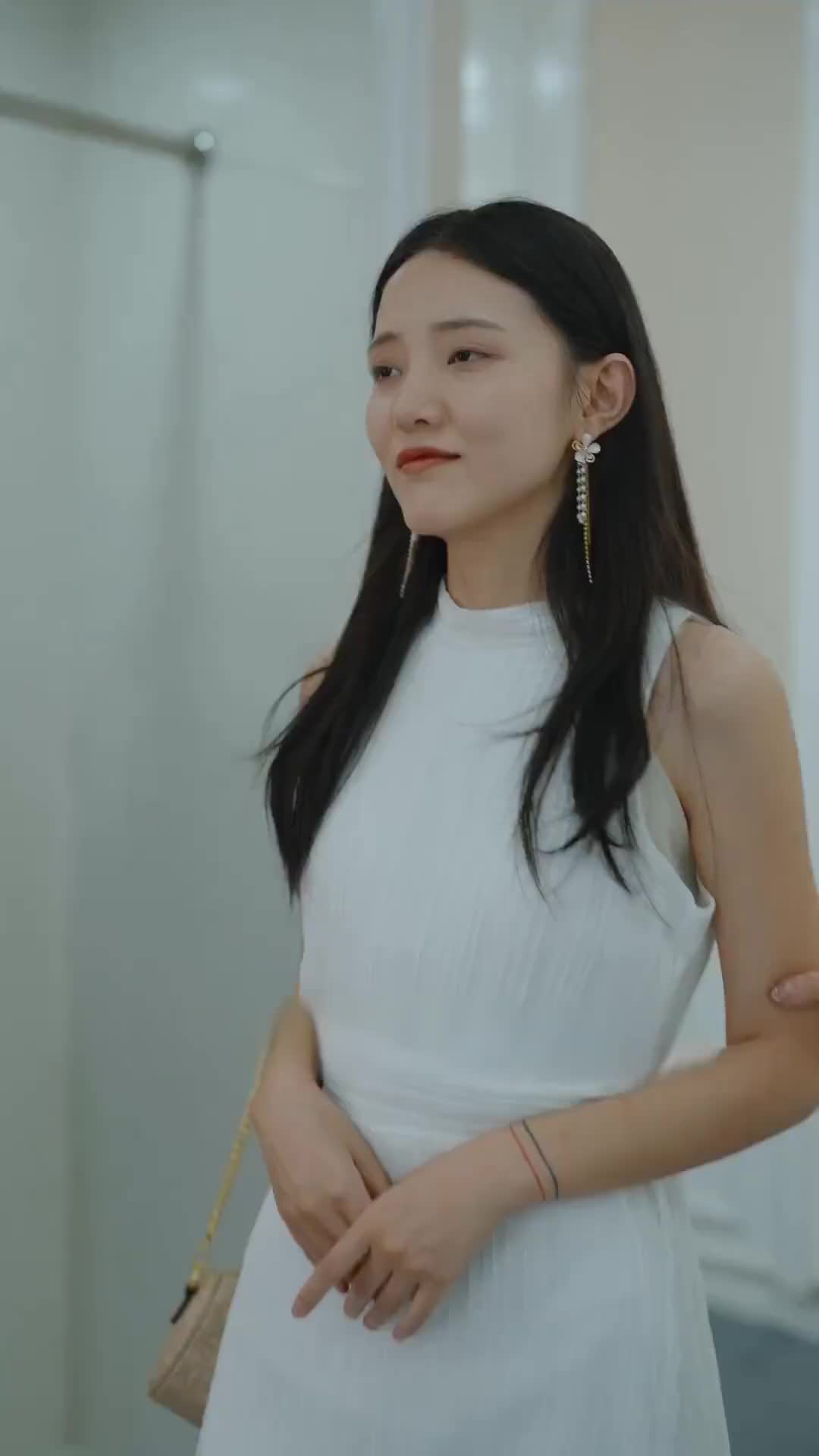Episode 9 of My Flash Marriage Husband Is A CEO
