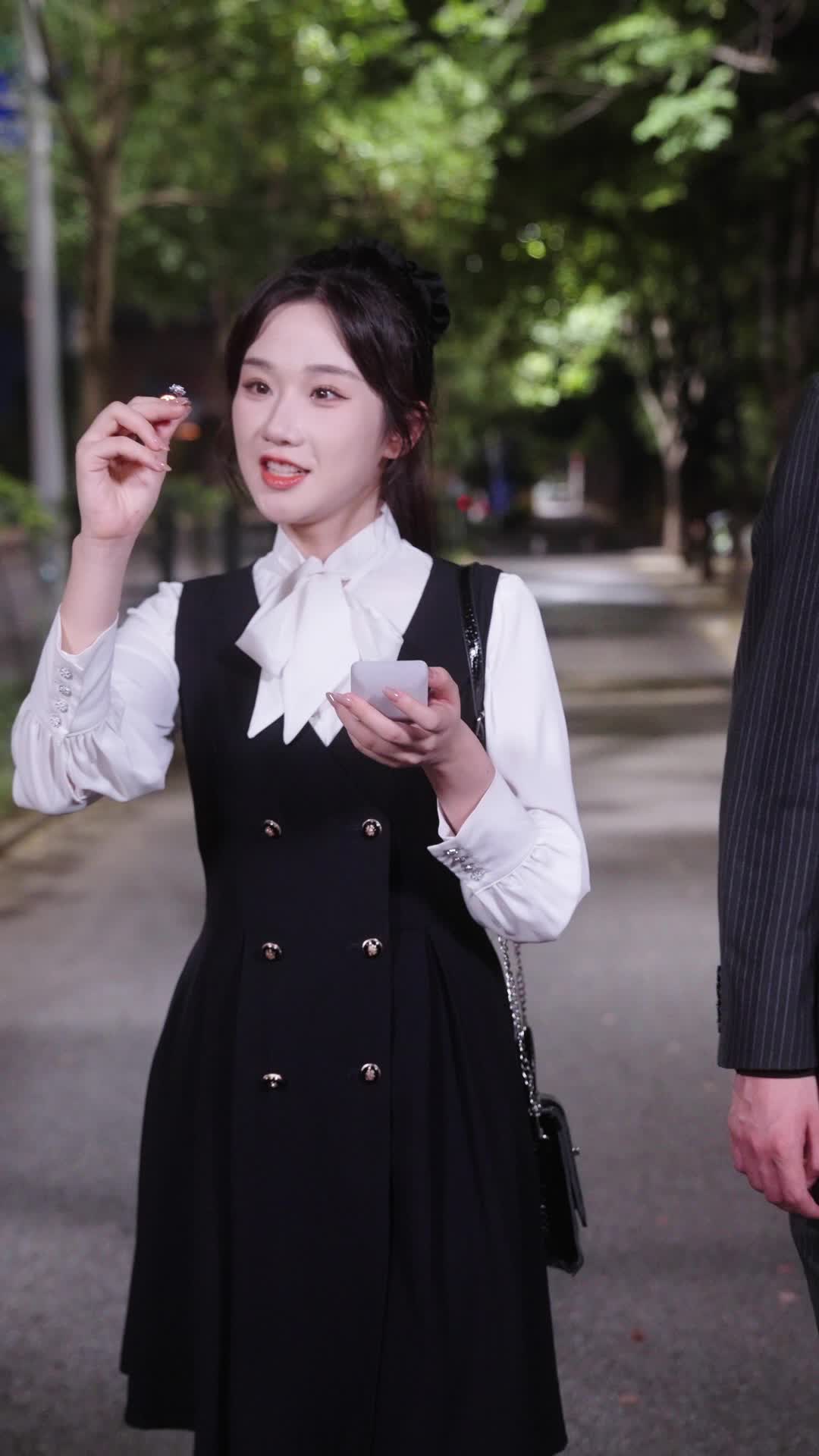 Episode 52 of My One-Night Lover Is My Contract Husband