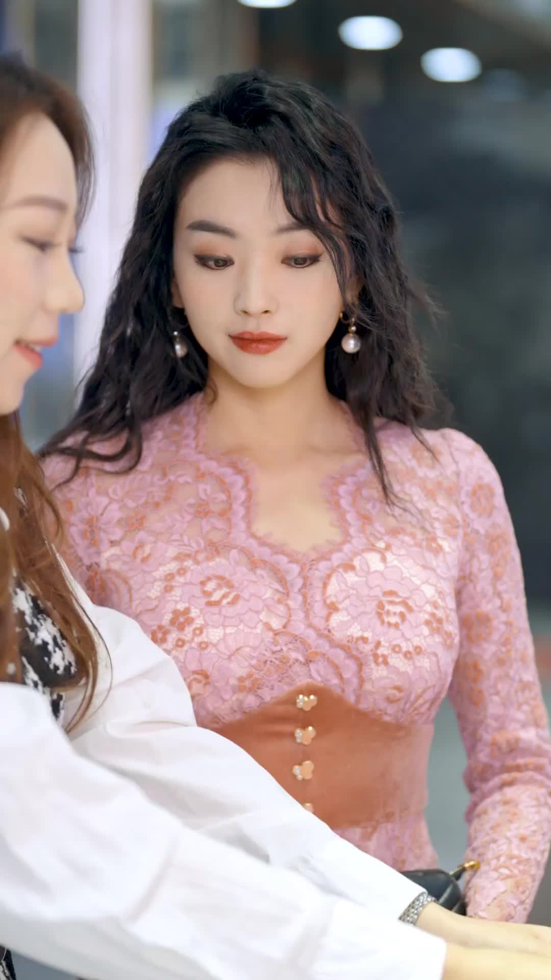 Episode 20 of My Rich Sis Got My Back