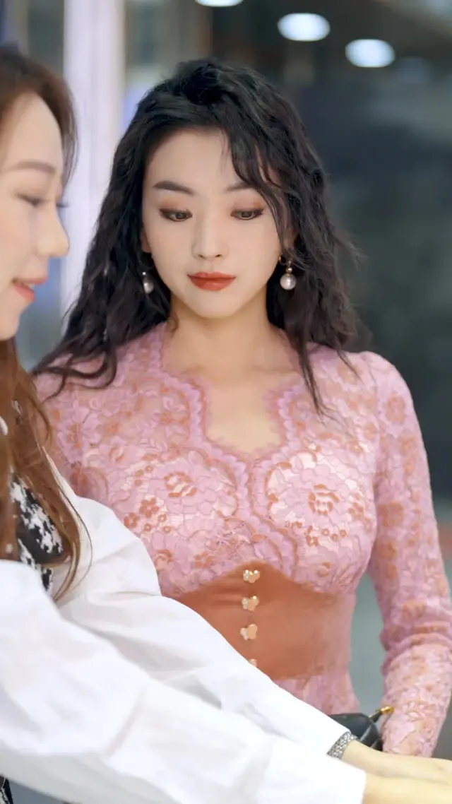 Episode 20 of My Rich Sis Got My Back