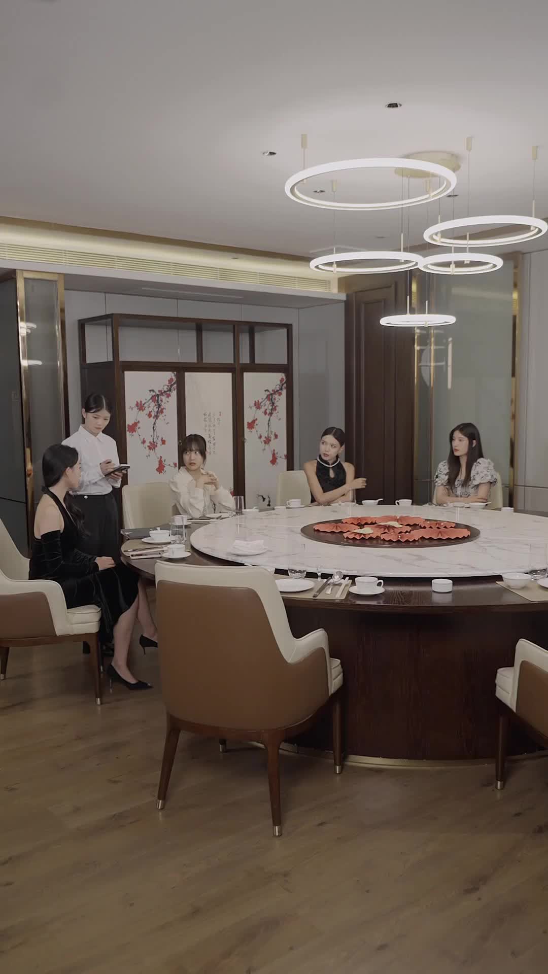 Episode 42 of My Rich Sis Got My Back