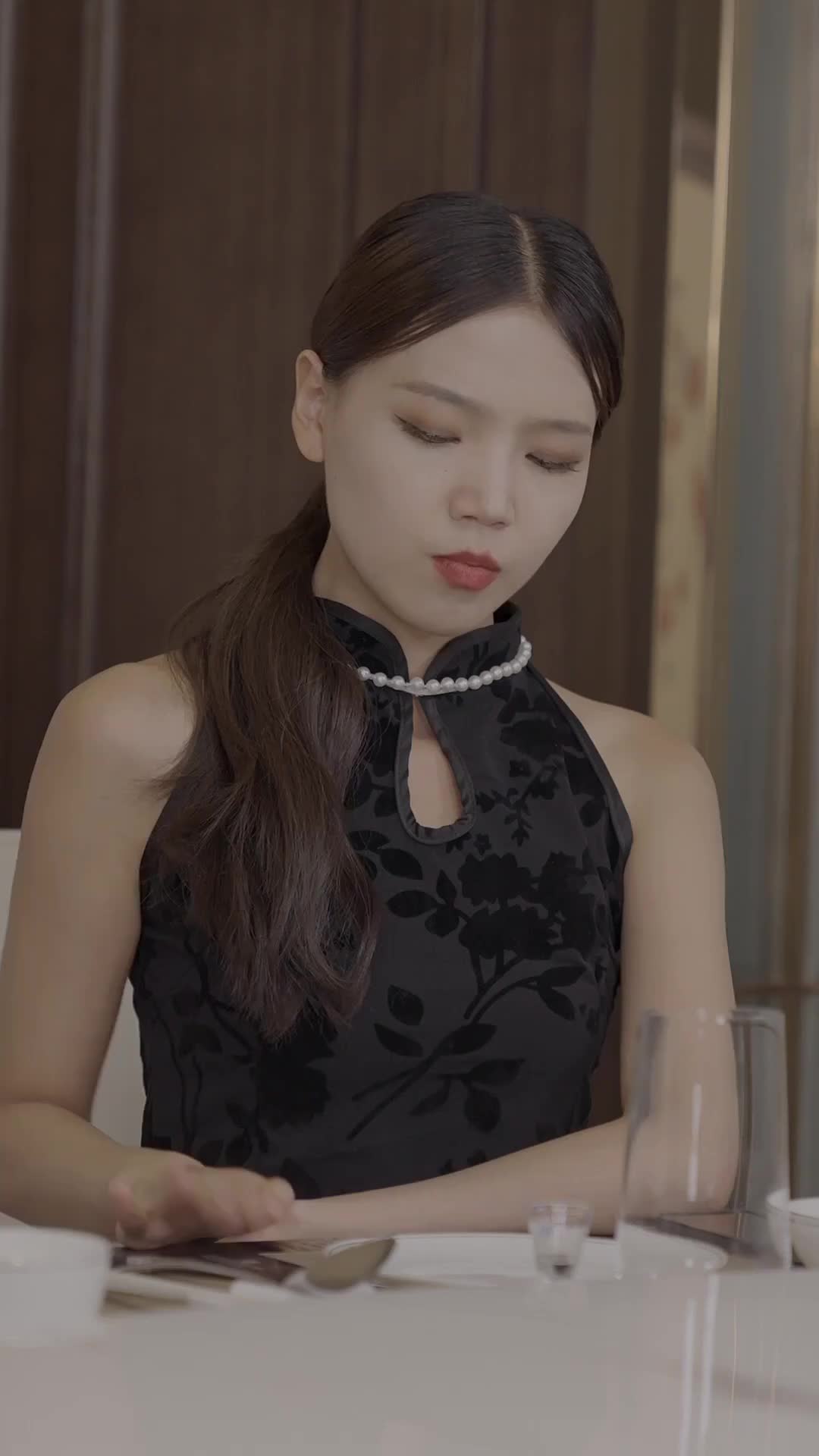 Episode 43 of My Rich Sis Got My Back