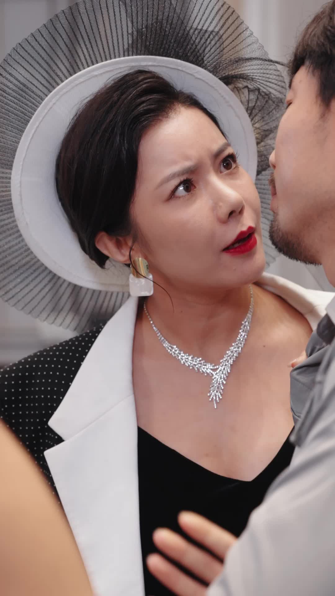 Episode 23 of My Security Guard Dad Dates a Queen!