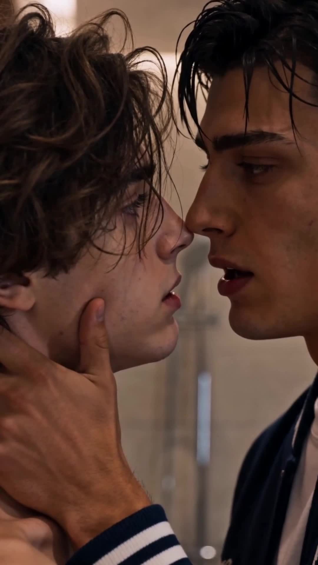 Episode 17 of My Two Dangerous Roommates Crave Me