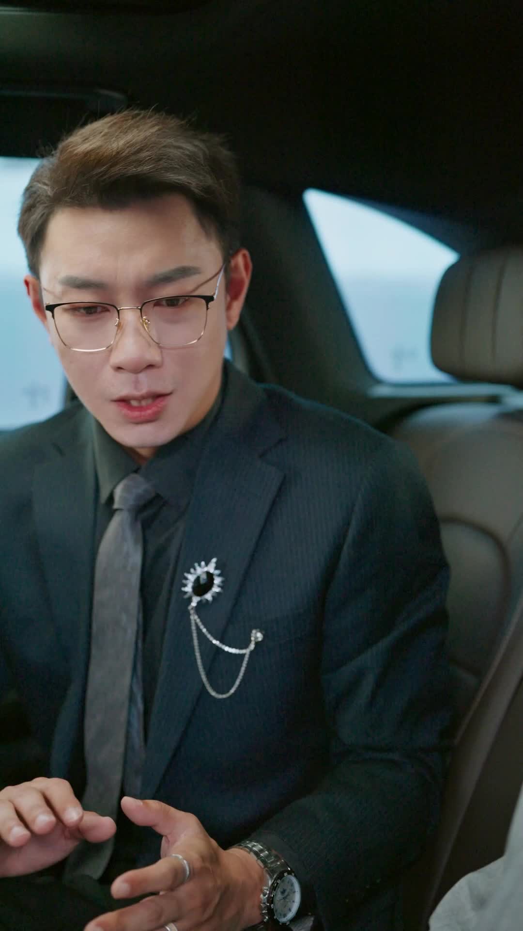 Episode 18 of My Younger Bodyguard Wants Me