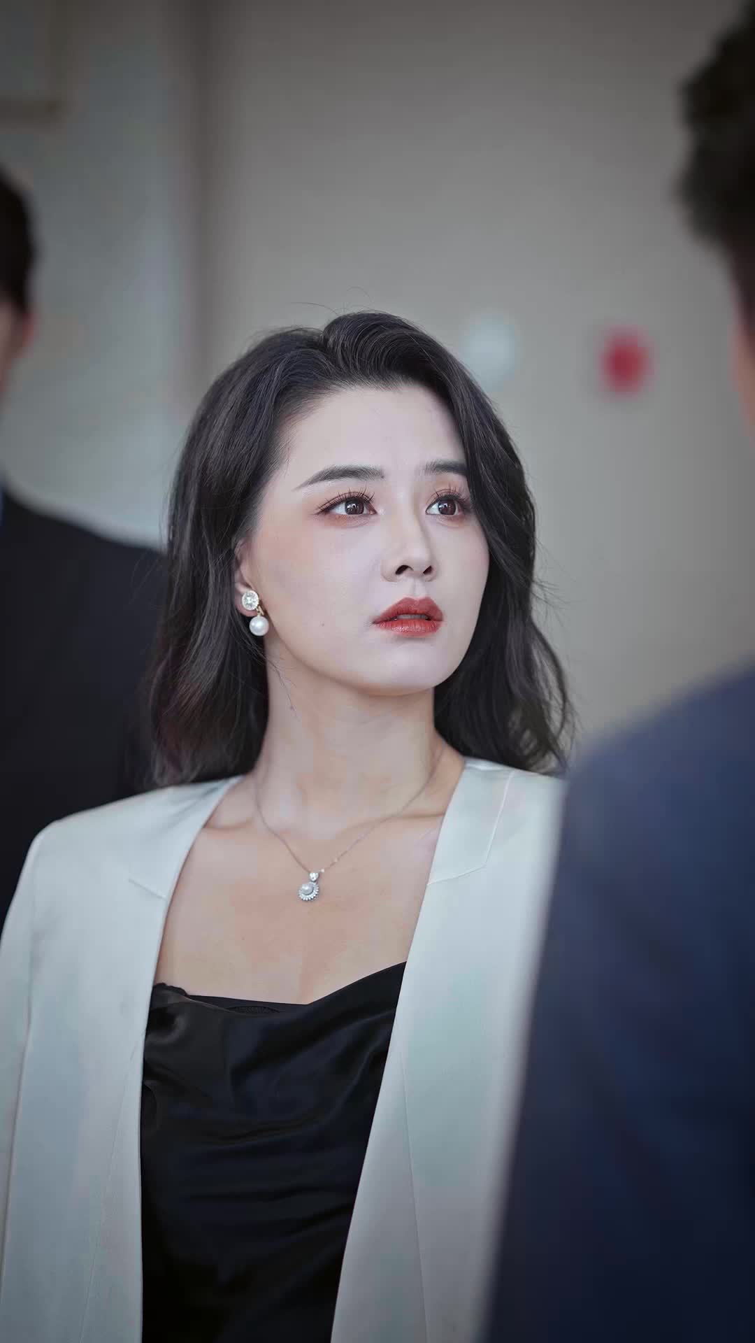 Episode 55 of My Younger Bodyguard Wants Me