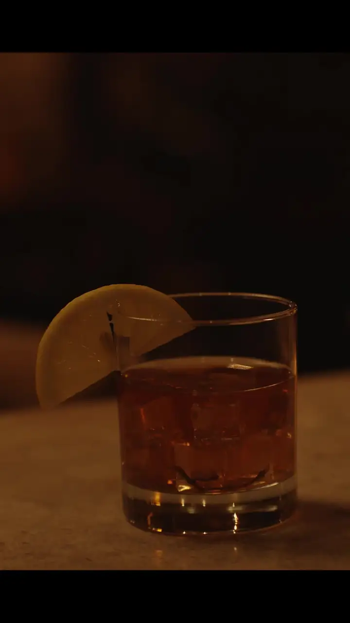 Episode 10 of Never Divorce a Secret Billionaire Heiress