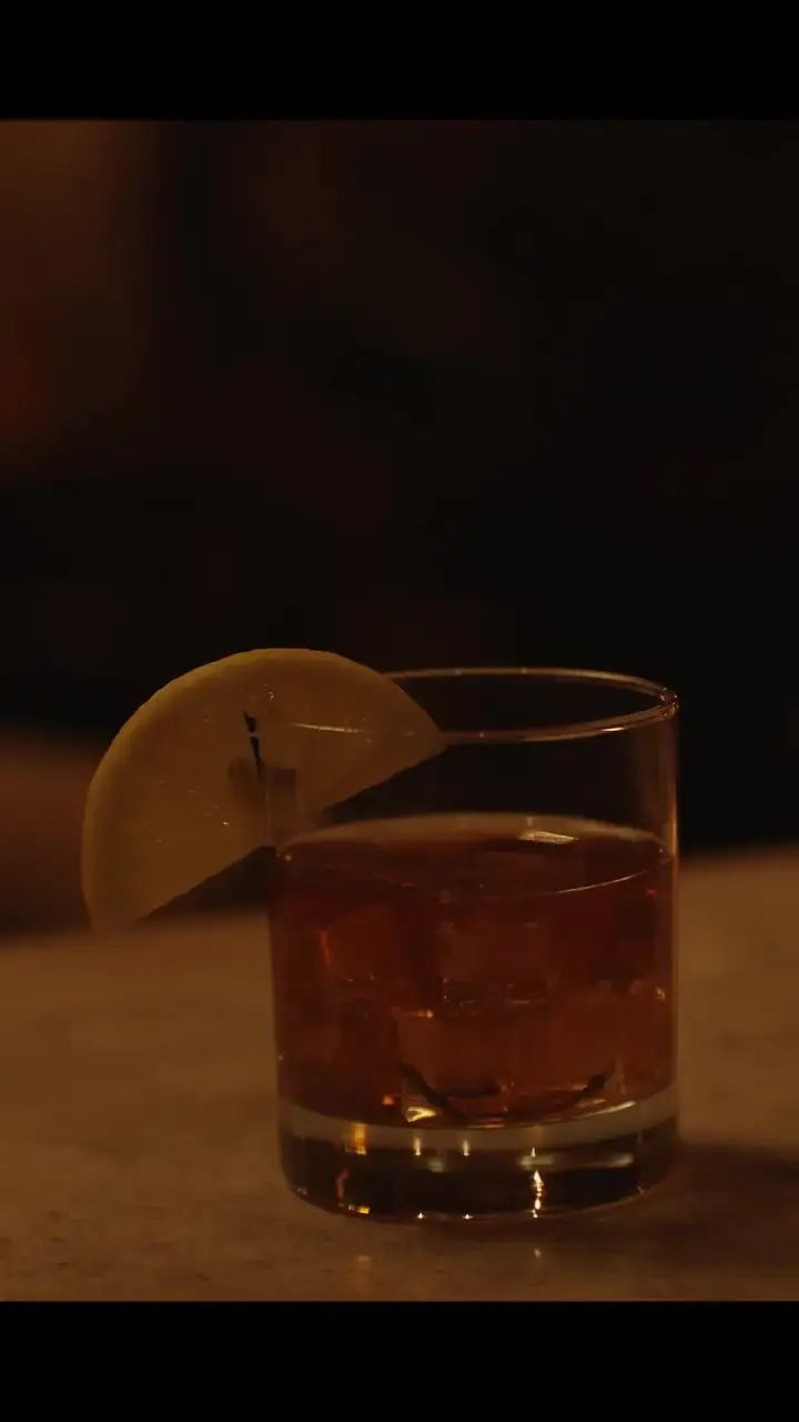Episode 10 of Never Divorce a Secret Billionaire Heiress