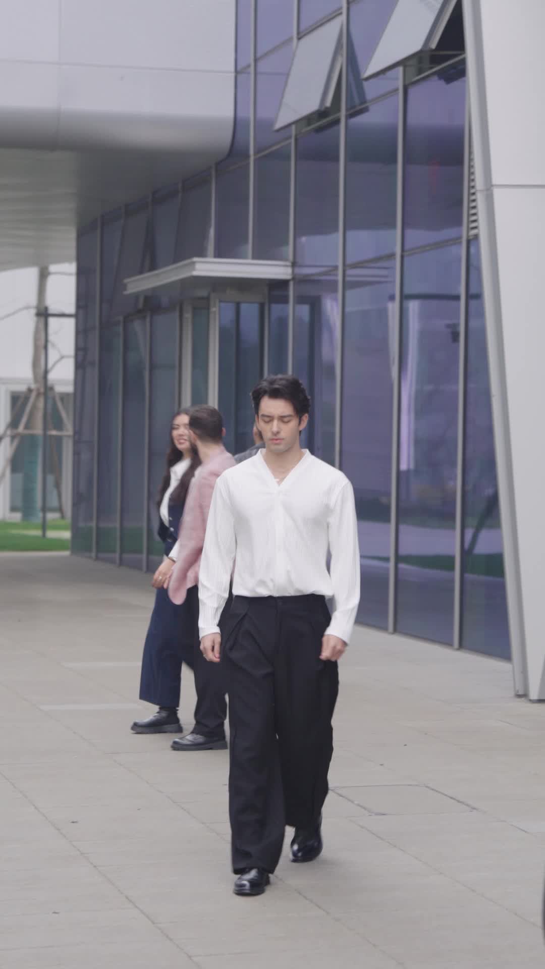 Episode 40 of Now His Secret Is My Weapon