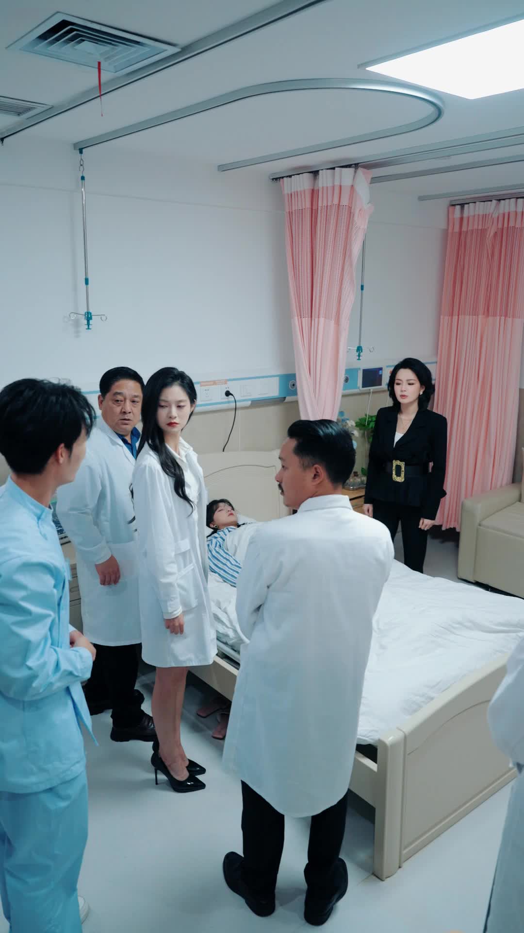 Episode 3 of Nurse by Day, Hero by Night