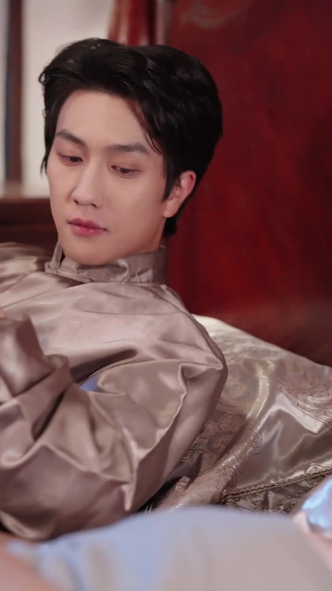 Episode 21 of Oops, My General Hubby Can Hear My Thoughts