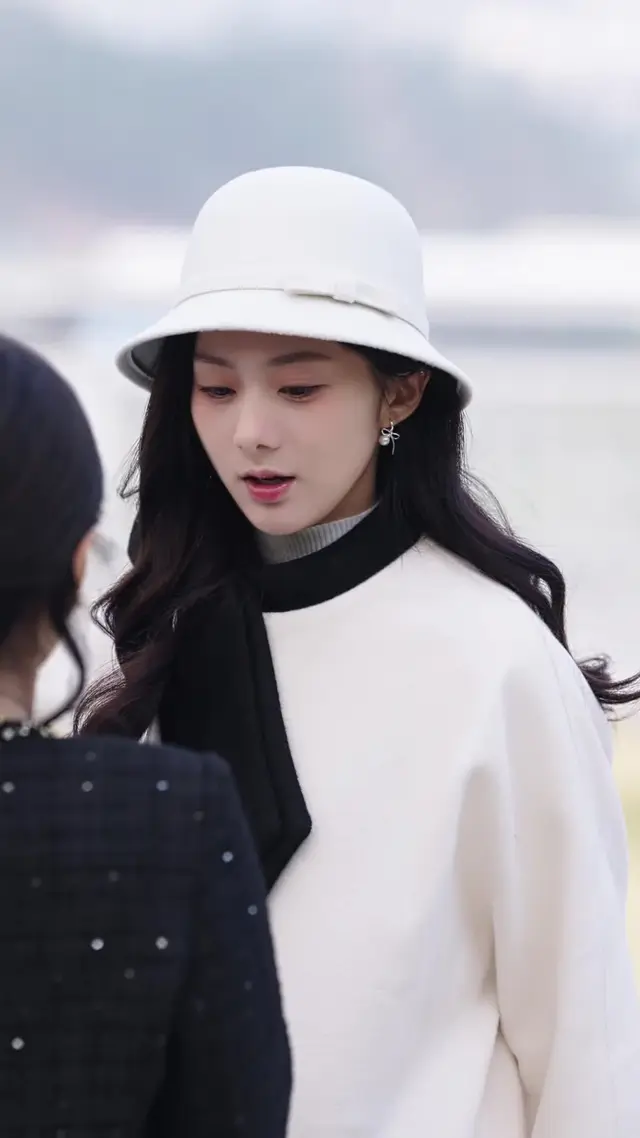 Episode 15 of Playing Innocent, Winning His Heart