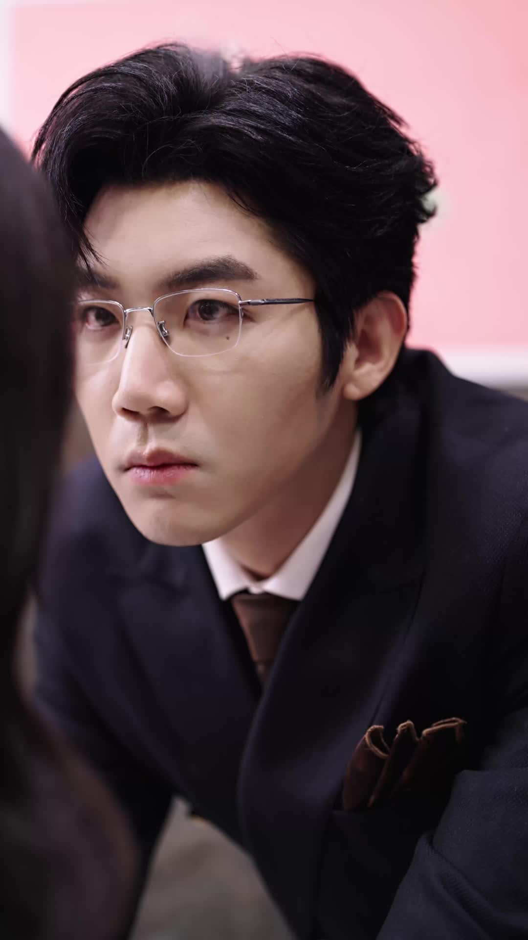 Episode 30 of Playing Innocent, Winning His Heart