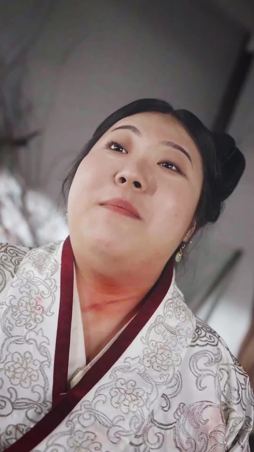 Episode 5 of Plus-Size Girl Travels Back to Become a Tycoon