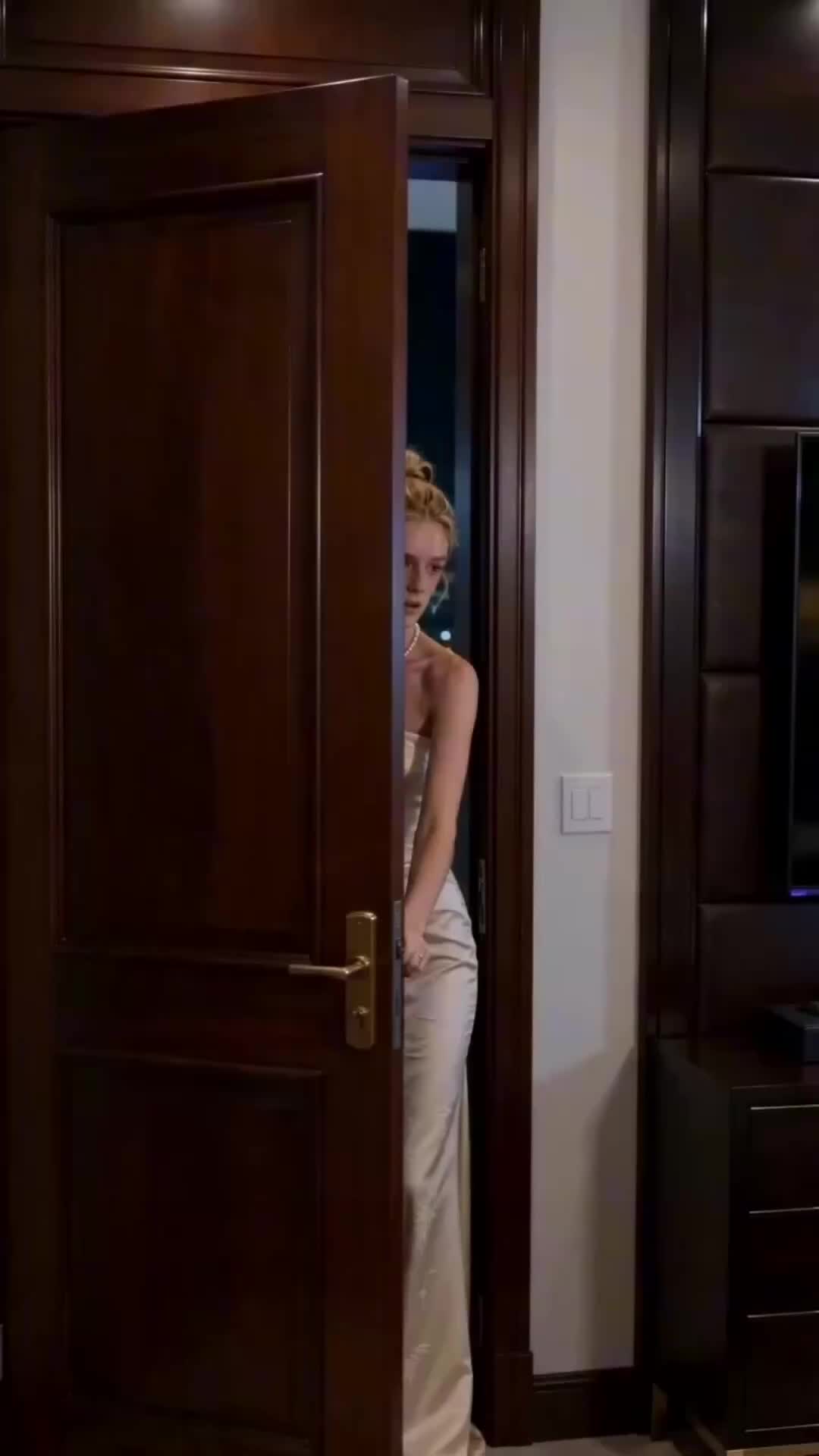 Episode 26 of Pregnant and Hidden：The Billionaire's Runaway Maid